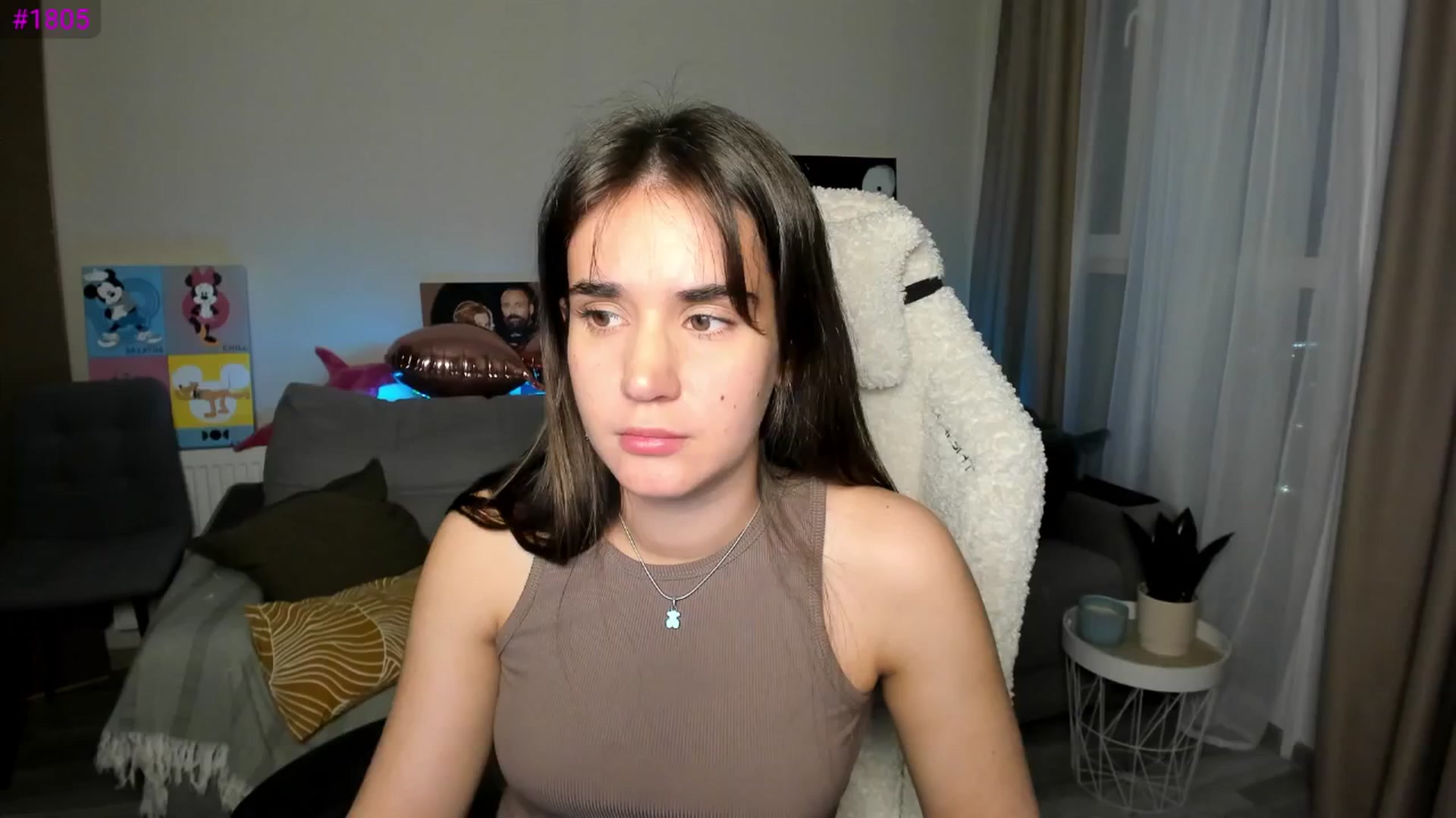 Gallery image thumbnail from Ellies_Smile's myfreecams stream on, 05/13/2025, 17:33 image 18 of 20