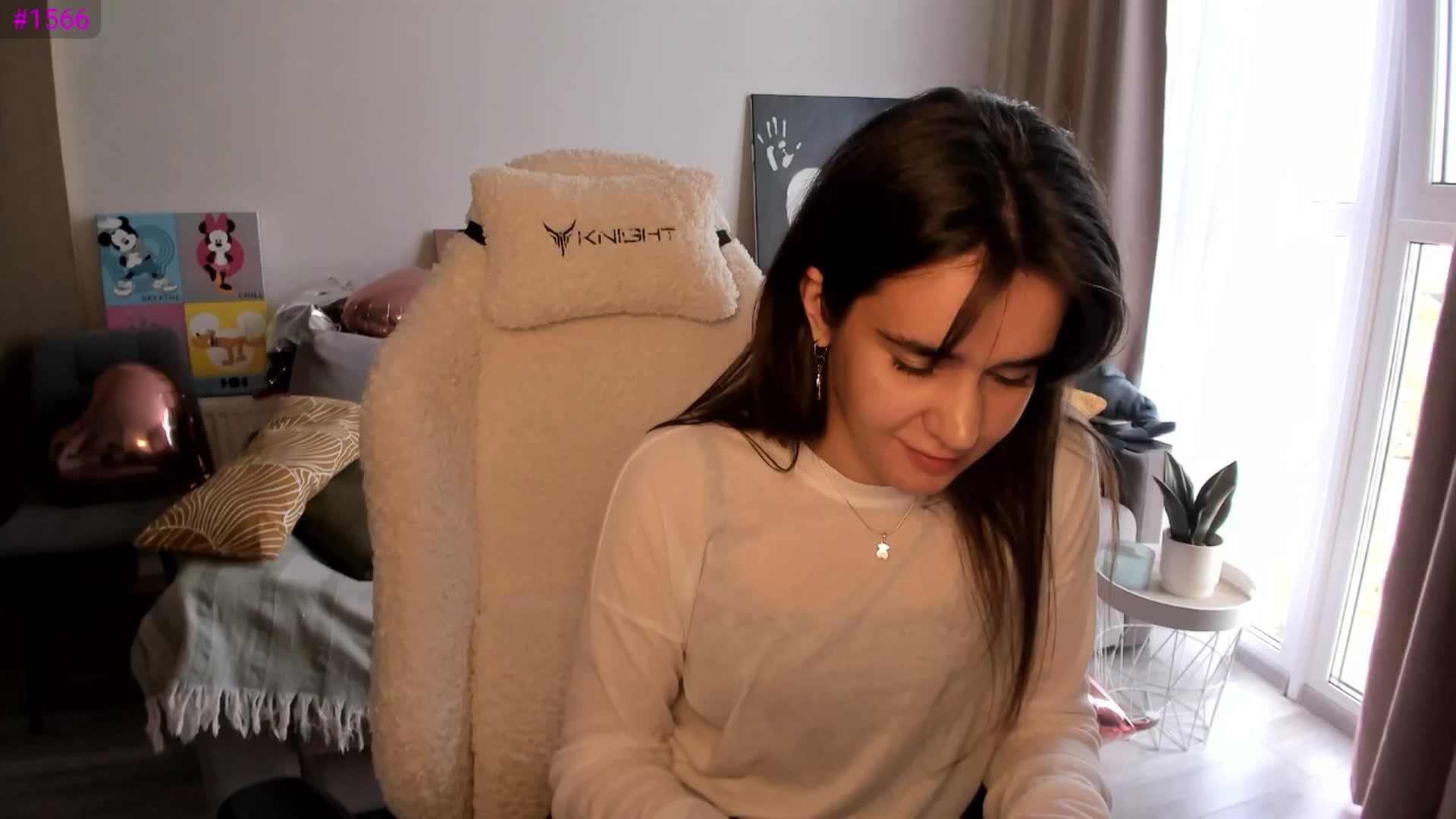 Gallery image thumbnail from Ellies_Smile's myfreecams stream on, 05/21/2025, 10:18 image 5 of 20