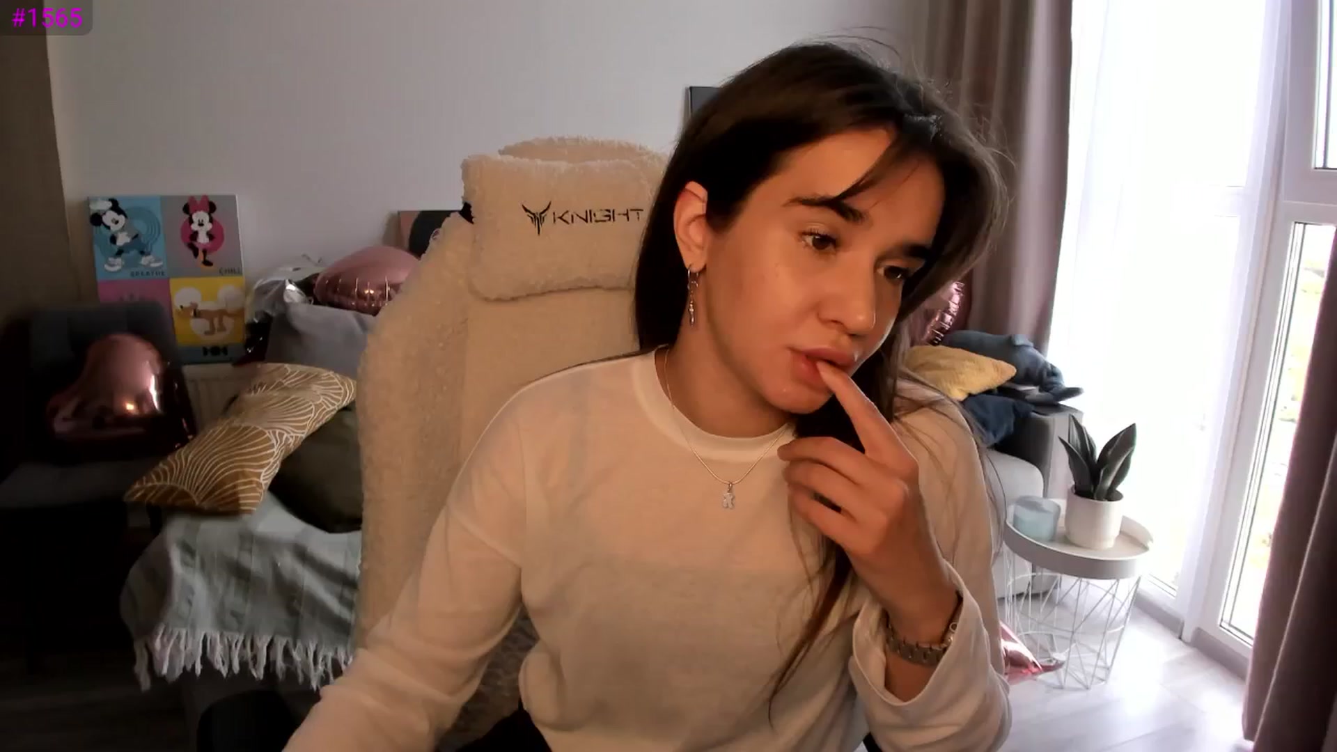 Gallery image thumbnail from Ellies_Smile's myfreecams stream on, 05/21/2025, 10:18 image 1 of 20