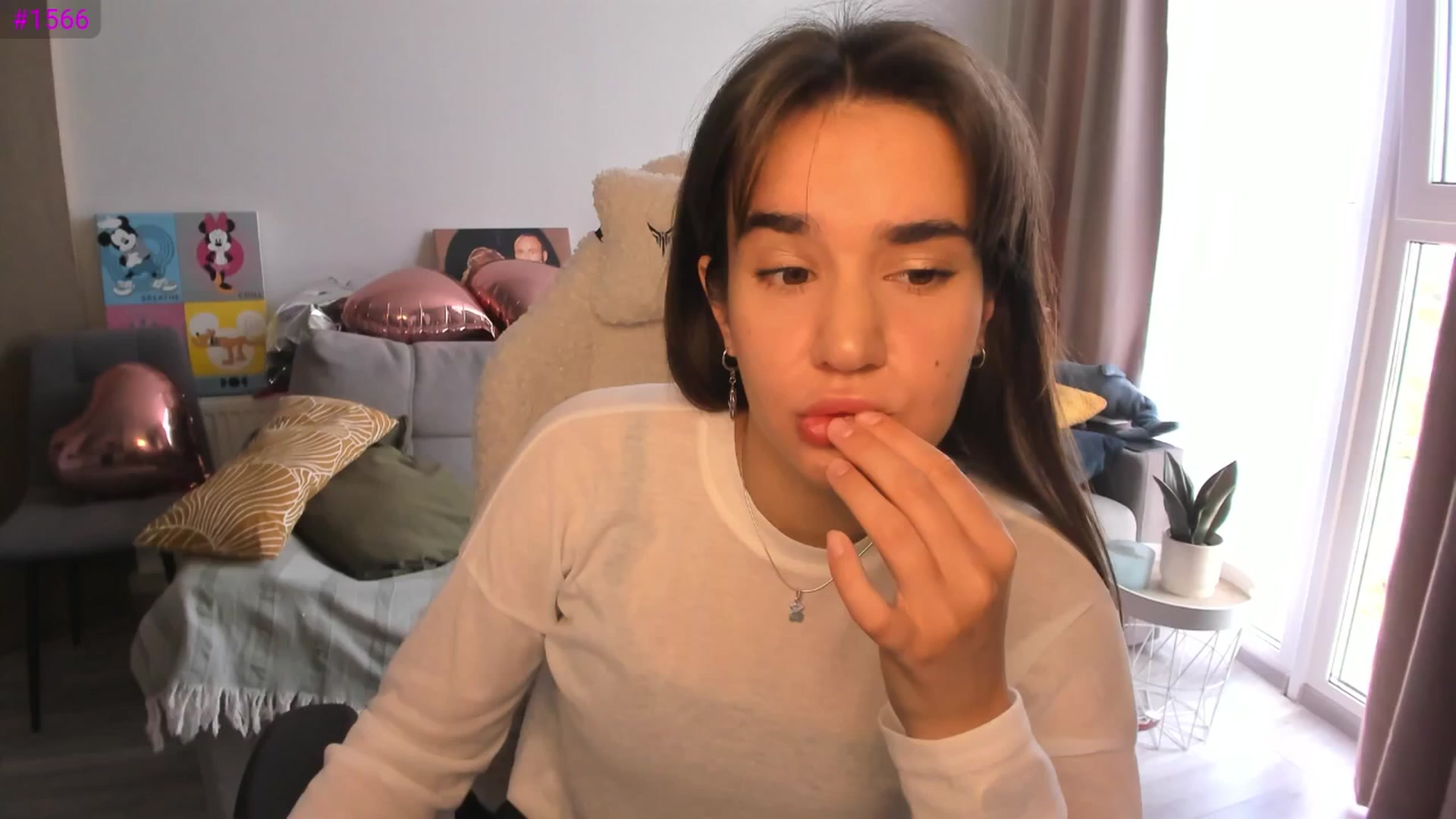 Gallery image thumbnail from Ellies_Smile's myfreecams stream on, 05/21/2025, 10:18 image 7 of 20