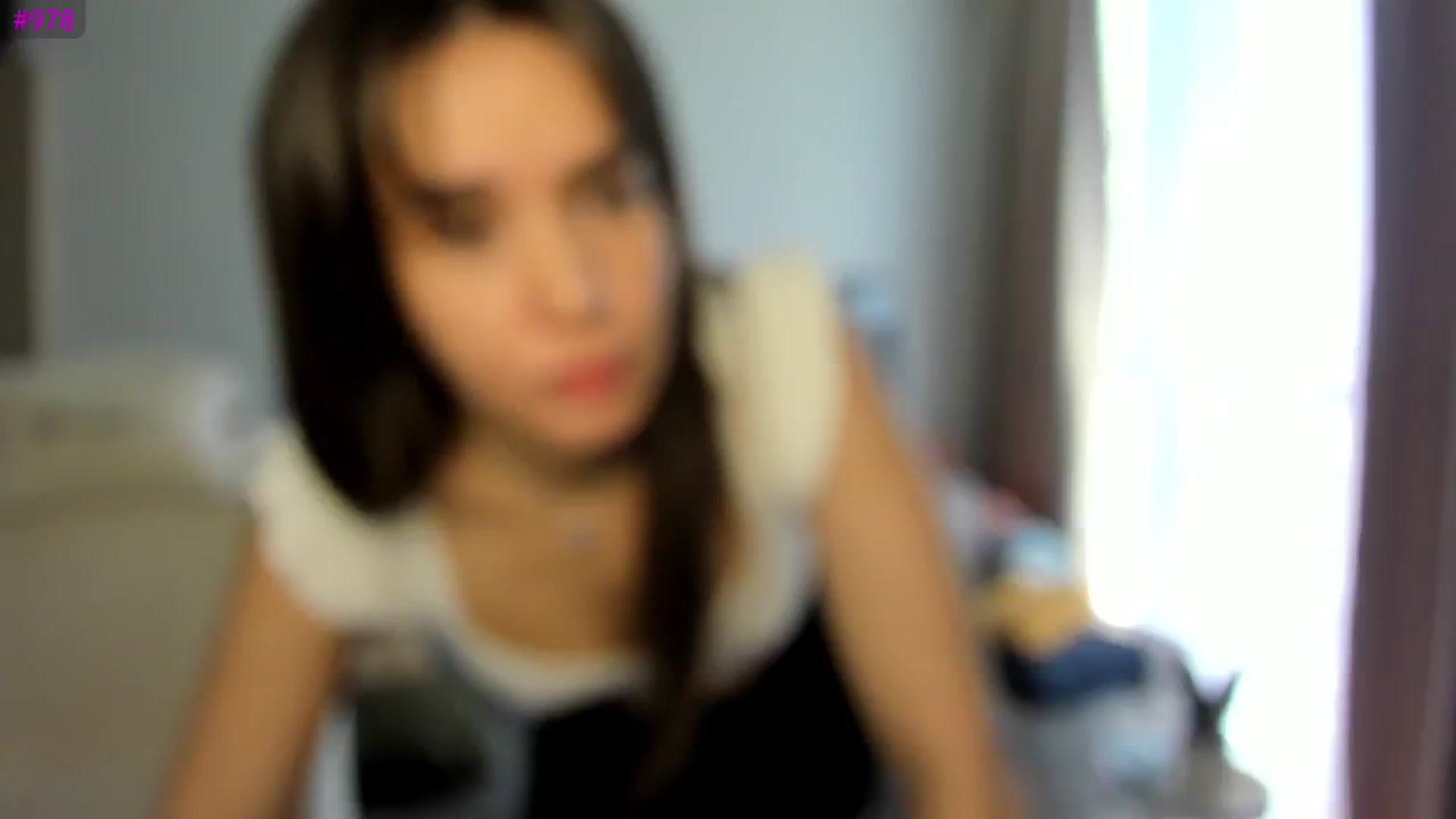 Gallery image thumbnail from Ellies_Smile's myfreecams stream on, 05/27/2025, 09:58 image 8 of 20