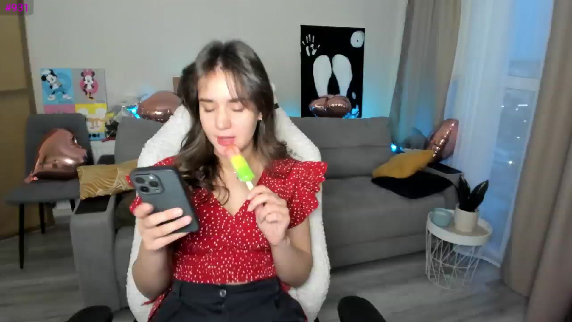 Gallery image thumbnail from Ellies_Smile's myfreecams stream on, 05/27/2025, 17:31 image 4 of 20