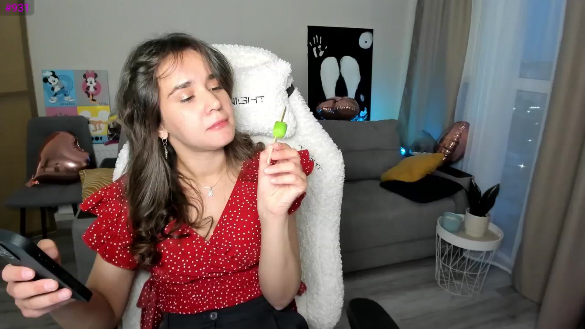 Gallery image thumbnail from Ellies_Smile's myfreecams stream on, 05/27/2025, 17:31 image 14 of 20