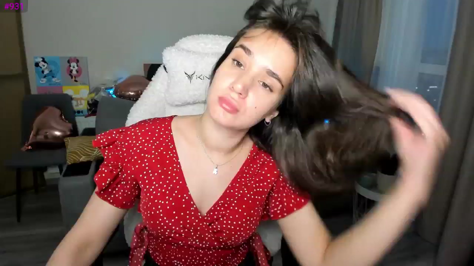 Gallery image thumbnail from Ellies_Smile's myfreecams stream on, 05/27/2025, 17:31 image 18 of 20