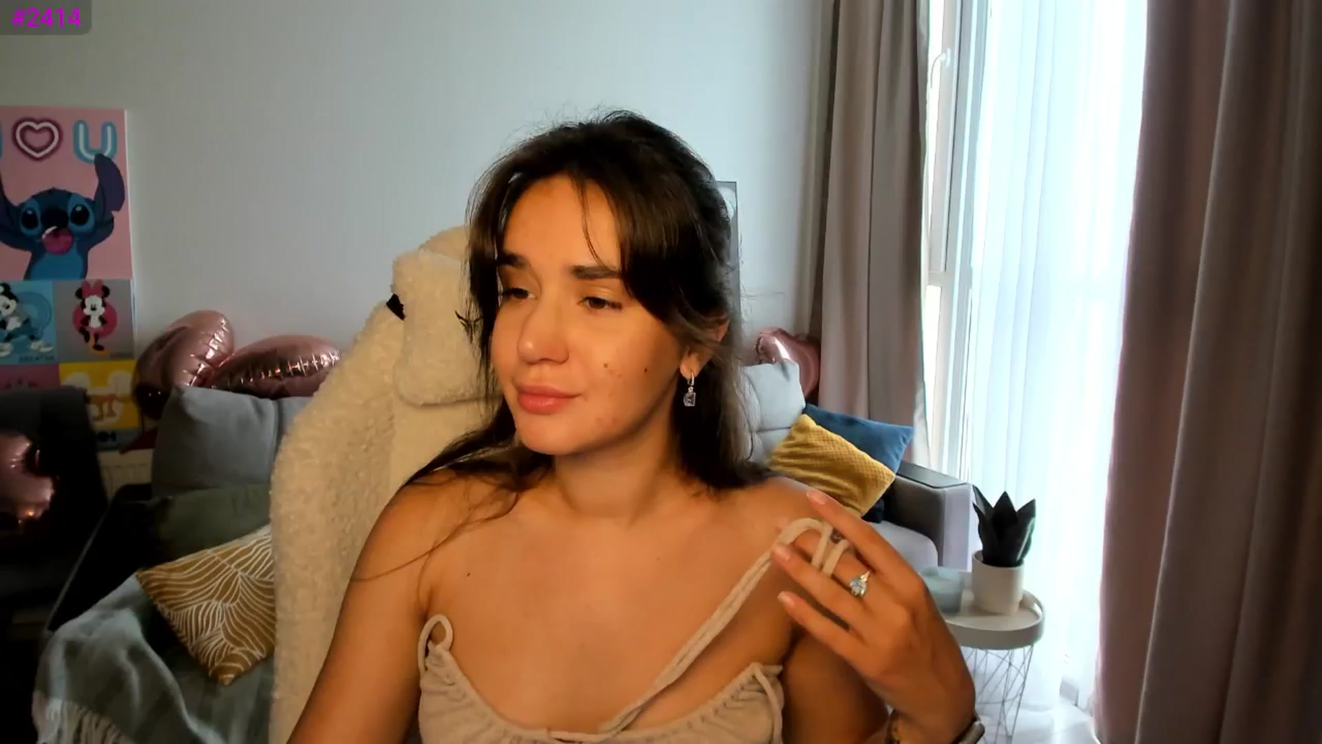 Gallery image thumbnail from Ellies_Smile's myfreecams stream on, 06/30/2025, 09:44 image 16 of 20