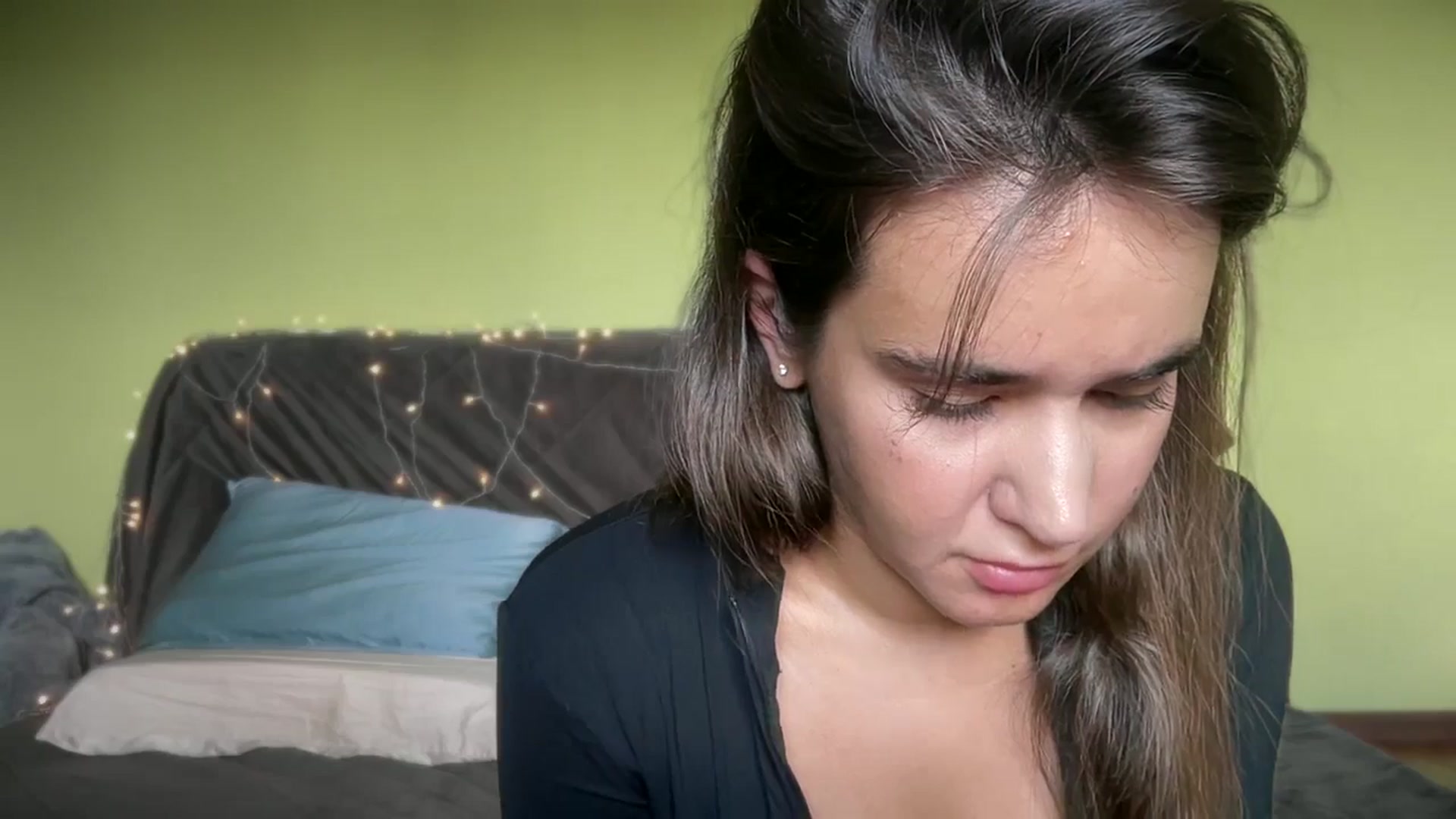 Gallery image thumbnail from Ellies_Smile's myfreecams stream on, 07/25/2025, 10:33 image 6 of 20
