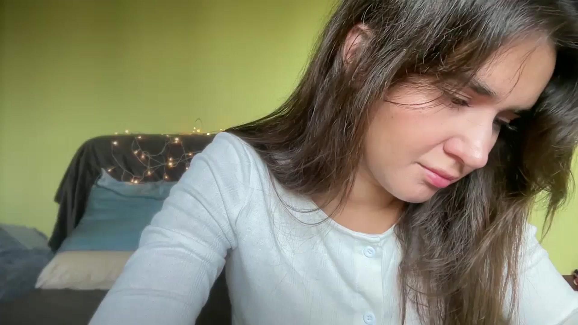 Gallery image thumbnail from Ellies_Smile's myfreecams stream on, 07/26/2025, 10:11 image 6 of 20