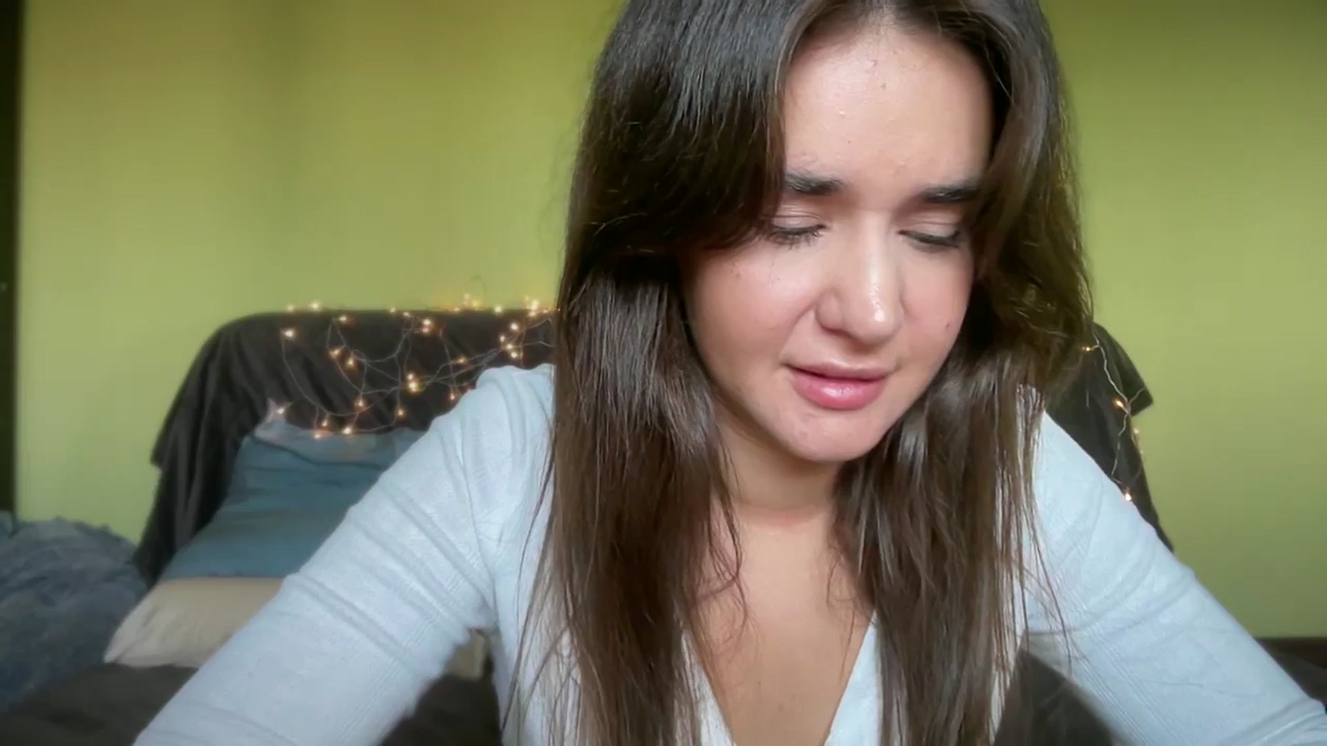 Gallery image thumbnail from Ellies_Smile's myfreecams stream on, 07/26/2025, 11:16 image 6 of 20