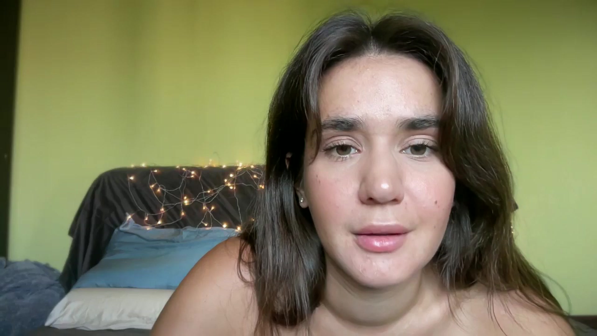 Gallery image thumbnail from Ellies_Smile's myfreecams stream on, 07/26/2025, 11:16 image 19 of 20