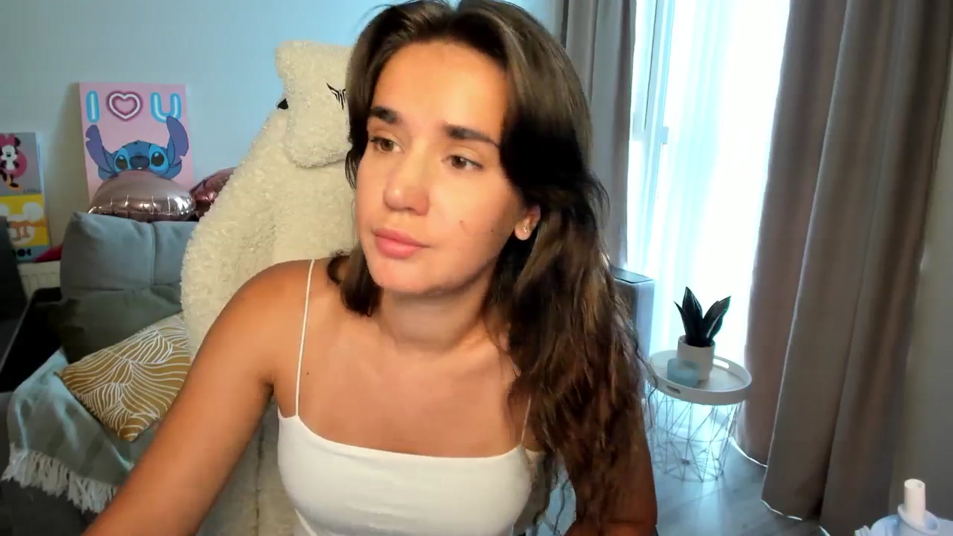 Gallery image thumbnail from Ellies_Smile's myfreecams stream on, 08/01/2025, 09:23 image 17 of 20