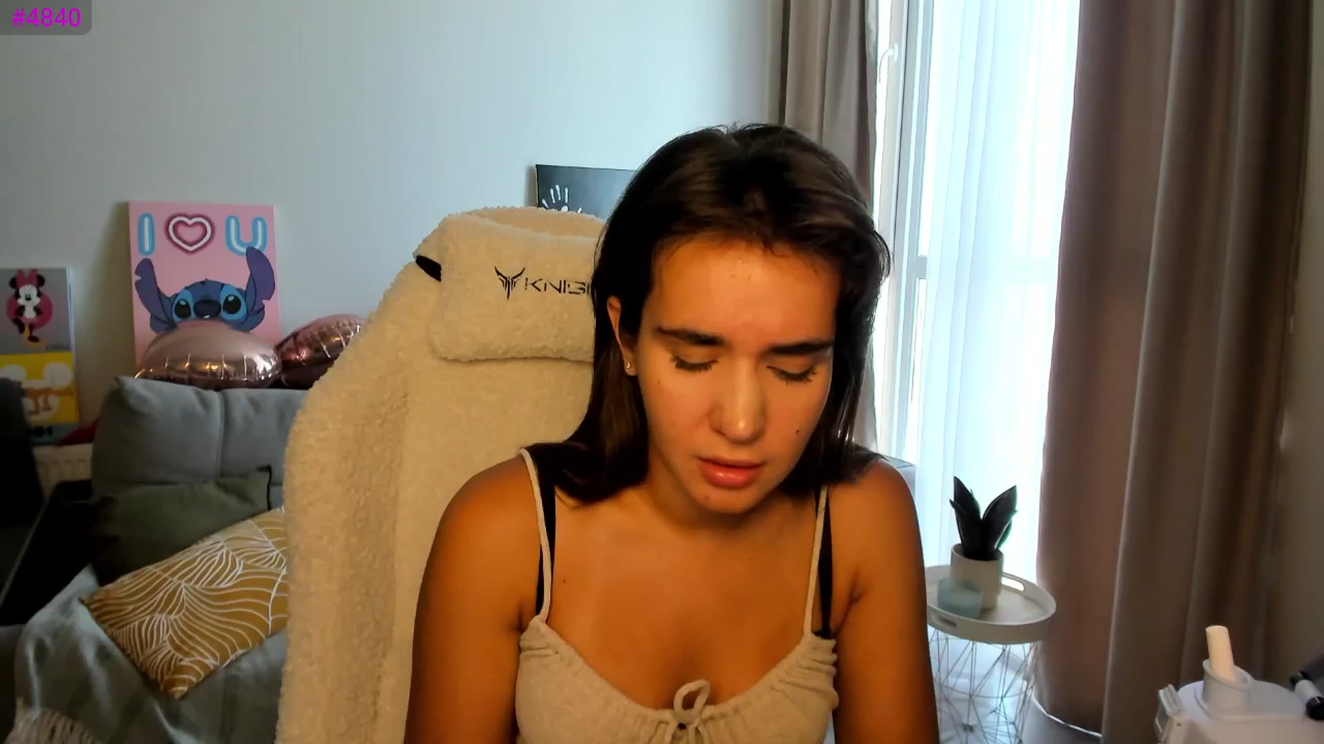Gallery image thumbnail from Ellies_Smile's myfreecams stream on, 08/07/2025, 11:29 image 14 of 20