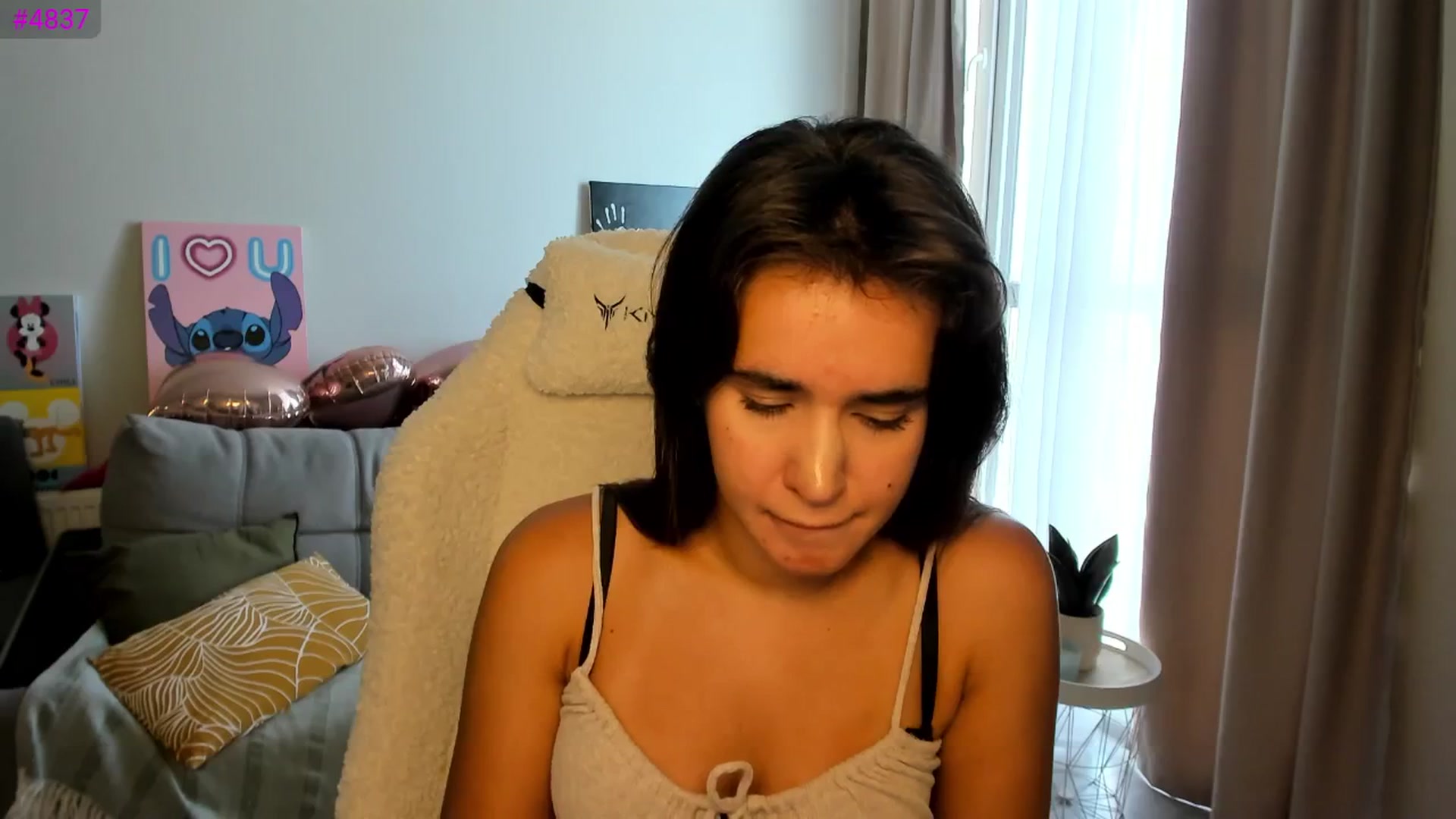 Gallery image thumbnail from Ellies_Smile's myfreecams stream on, 08/07/2025, 11:29 image 7 of 20