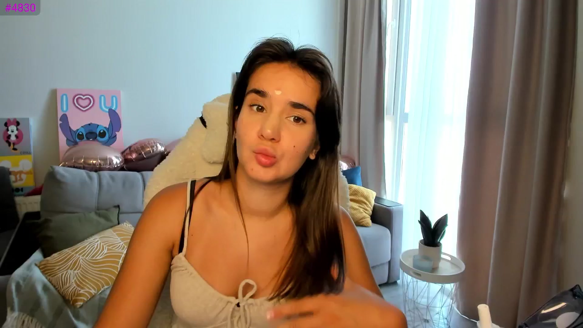 Gallery image thumbnail from Ellies_Smile's myfreecams stream on, 08/07/2025, 11:55 image 18 of 20