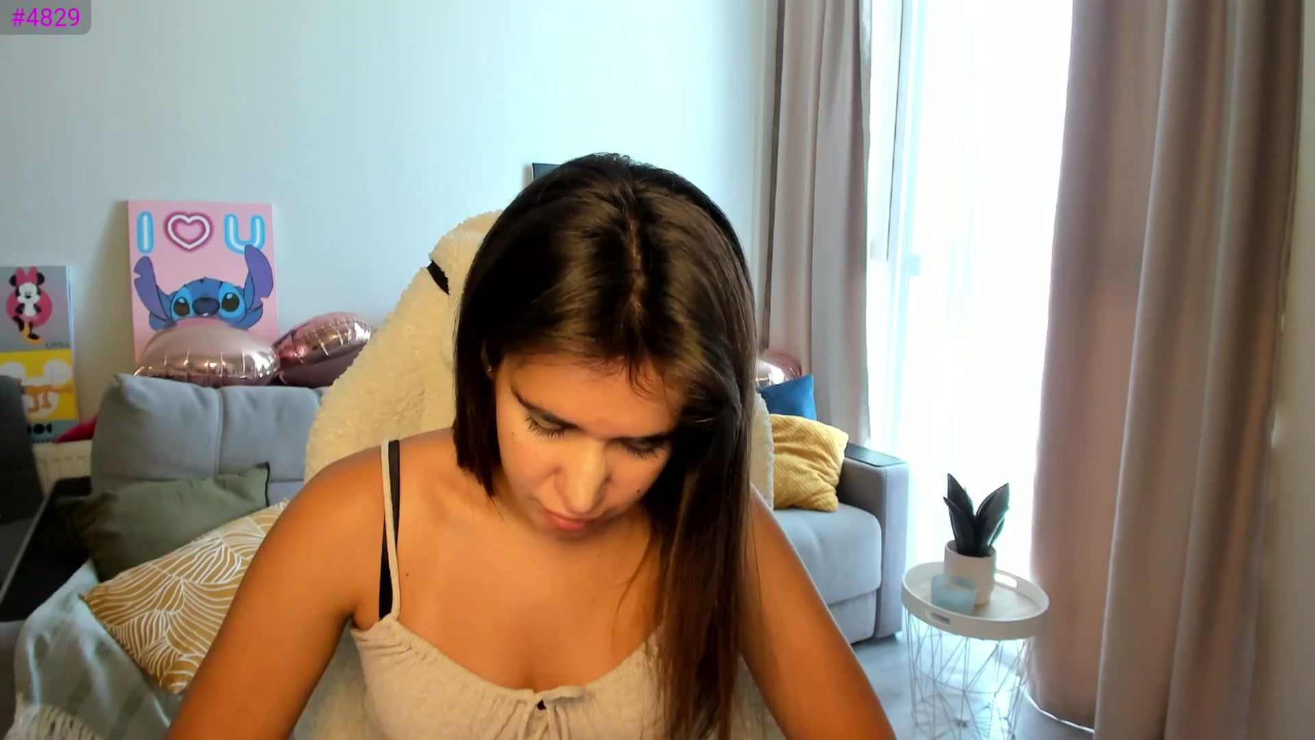 Gallery image thumbnail from Ellies_Smile's myfreecams stream on, 08/07/2025, 11:55 image 8 of 20