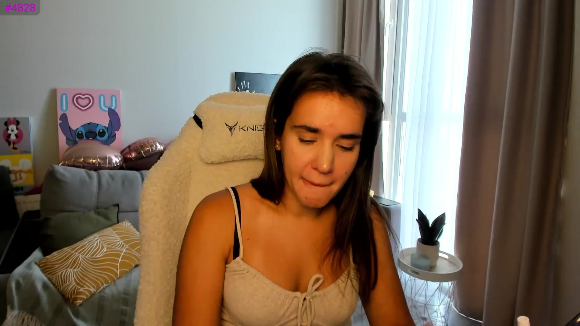 Gallery image thumbnail from Ellies_Smile's myfreecams stream on, 08/07/2025, 11:55 image 14 of 20