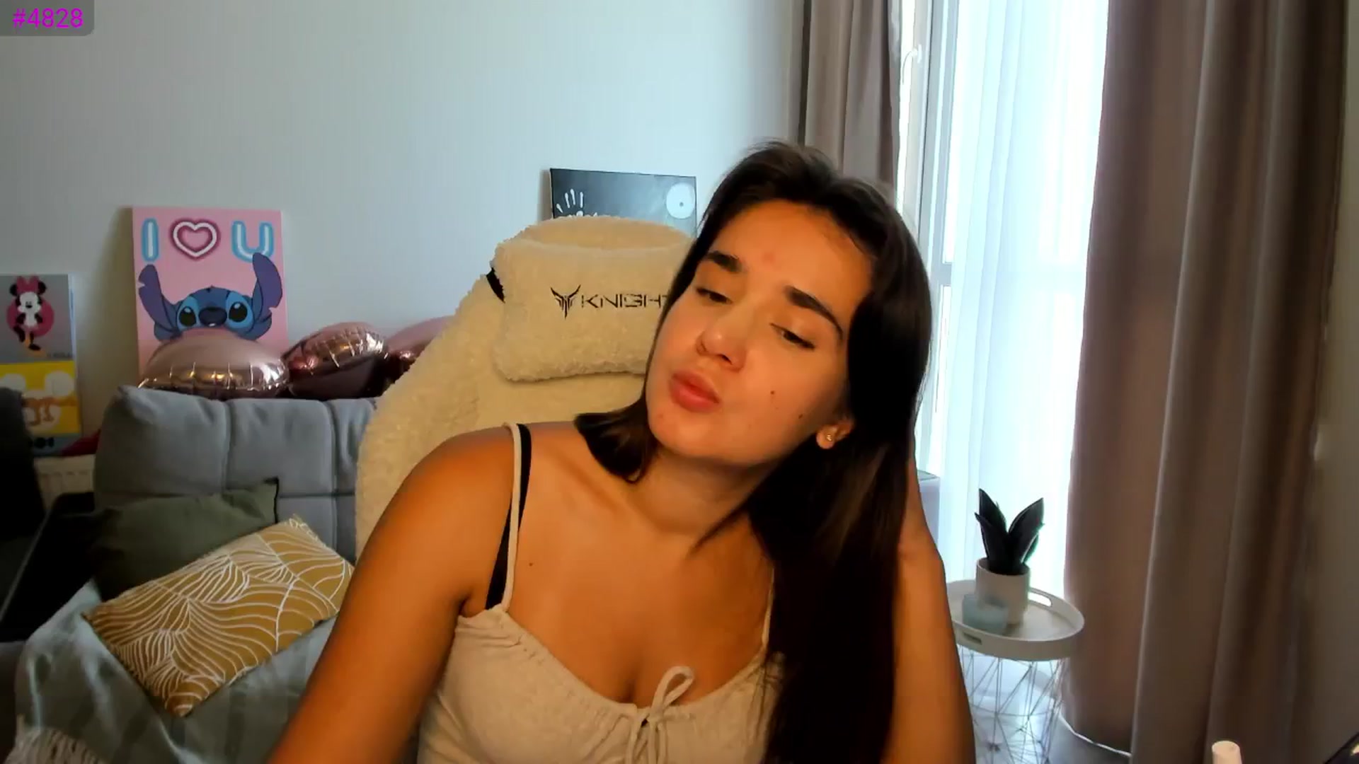 Gallery image thumbnail from Ellies_Smile's myfreecams stream on, 08/07/2025, 11:55 image 15 of 20