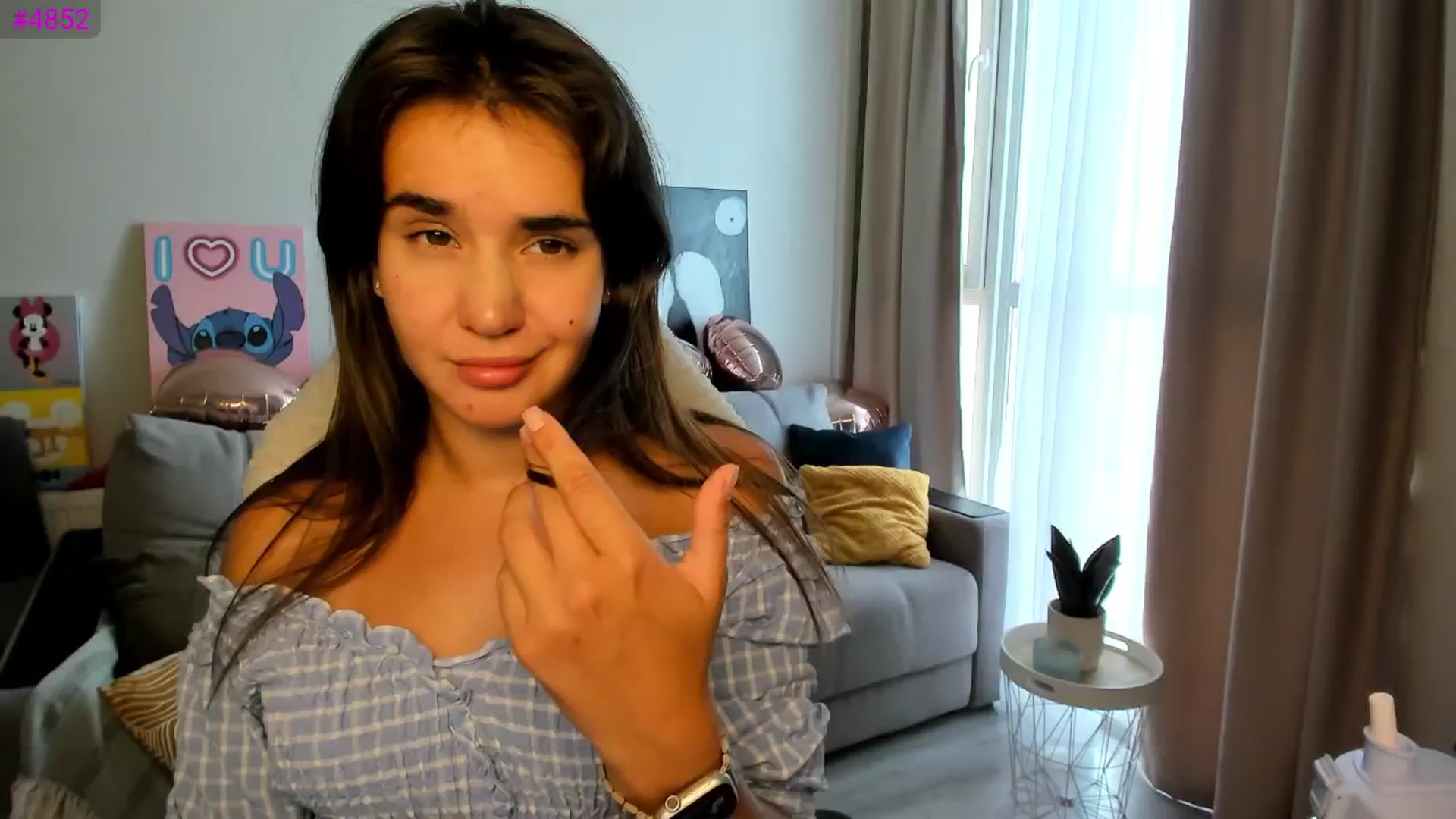 Gallery image thumbnail from Ellies_Smile's myfreecams stream on, 08/07/2025, 13:51 image 4 of 20