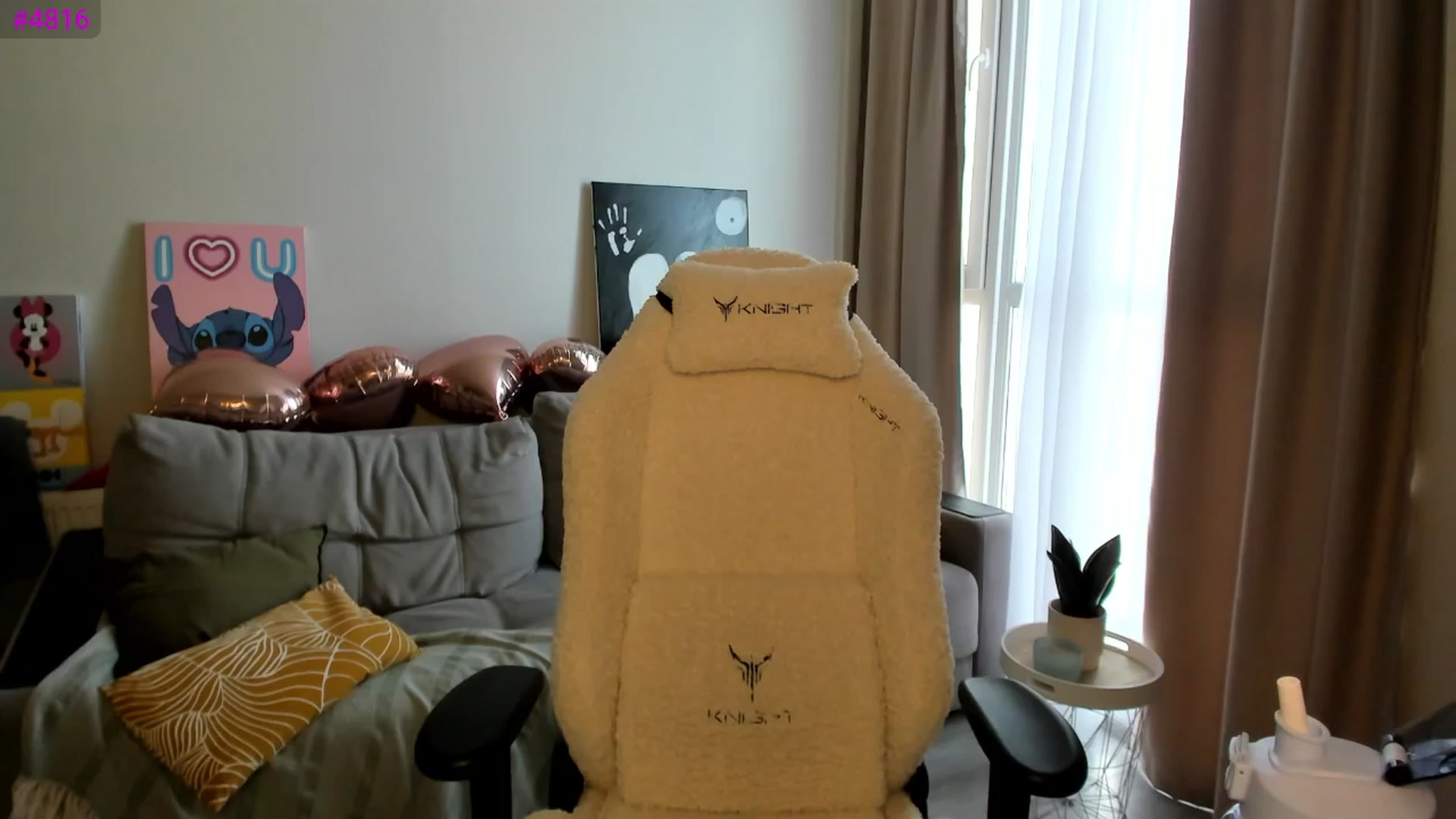 Gallery image thumbnail from Ellies_Smile's myfreecams stream on, 08/07/2025, 13:51 image 16 of 20