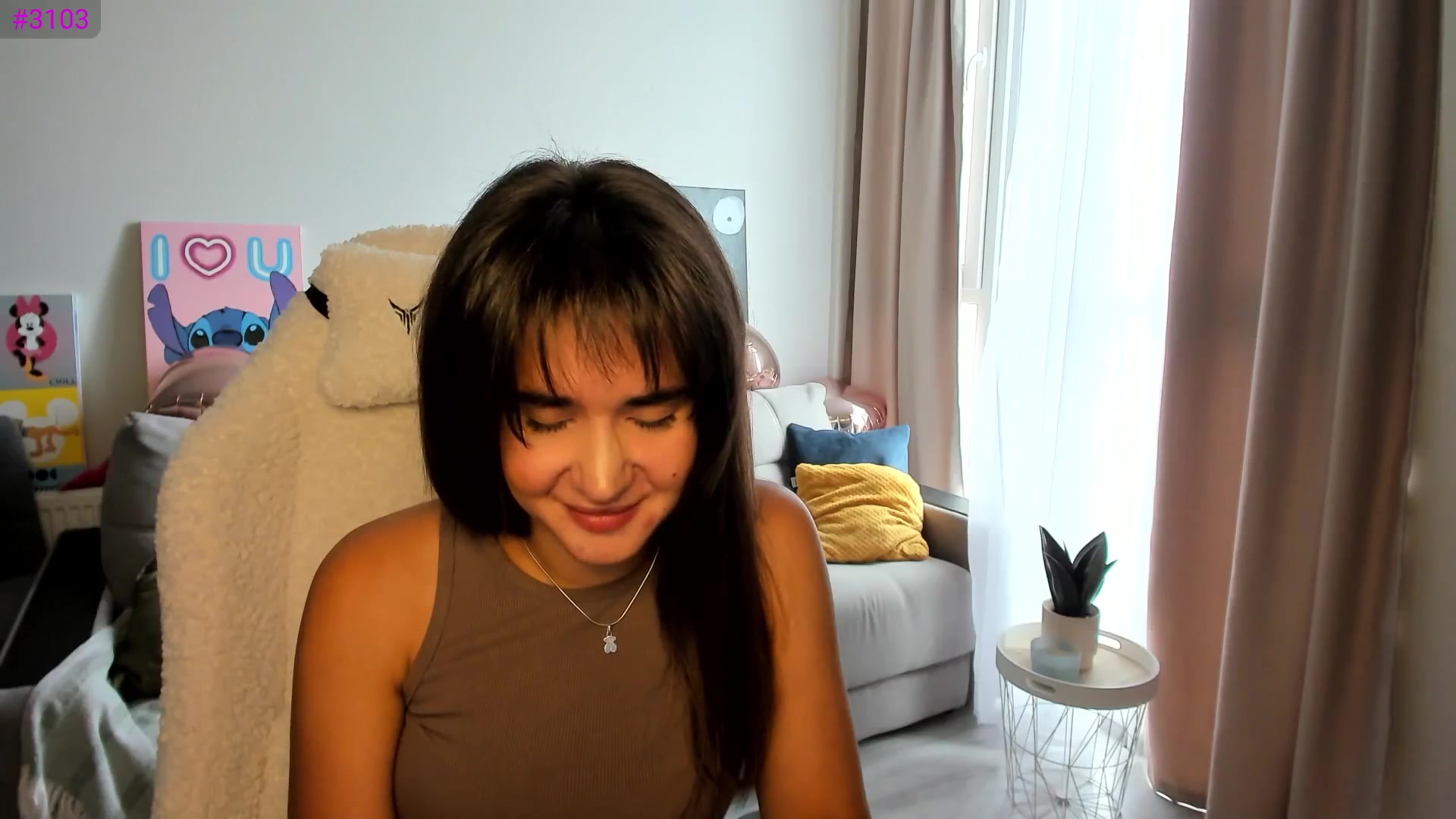 Gallery image thumbnail from Ellies_Smile's myfreecams stream on, 08/12/2025, 09:42 image 19 of 20