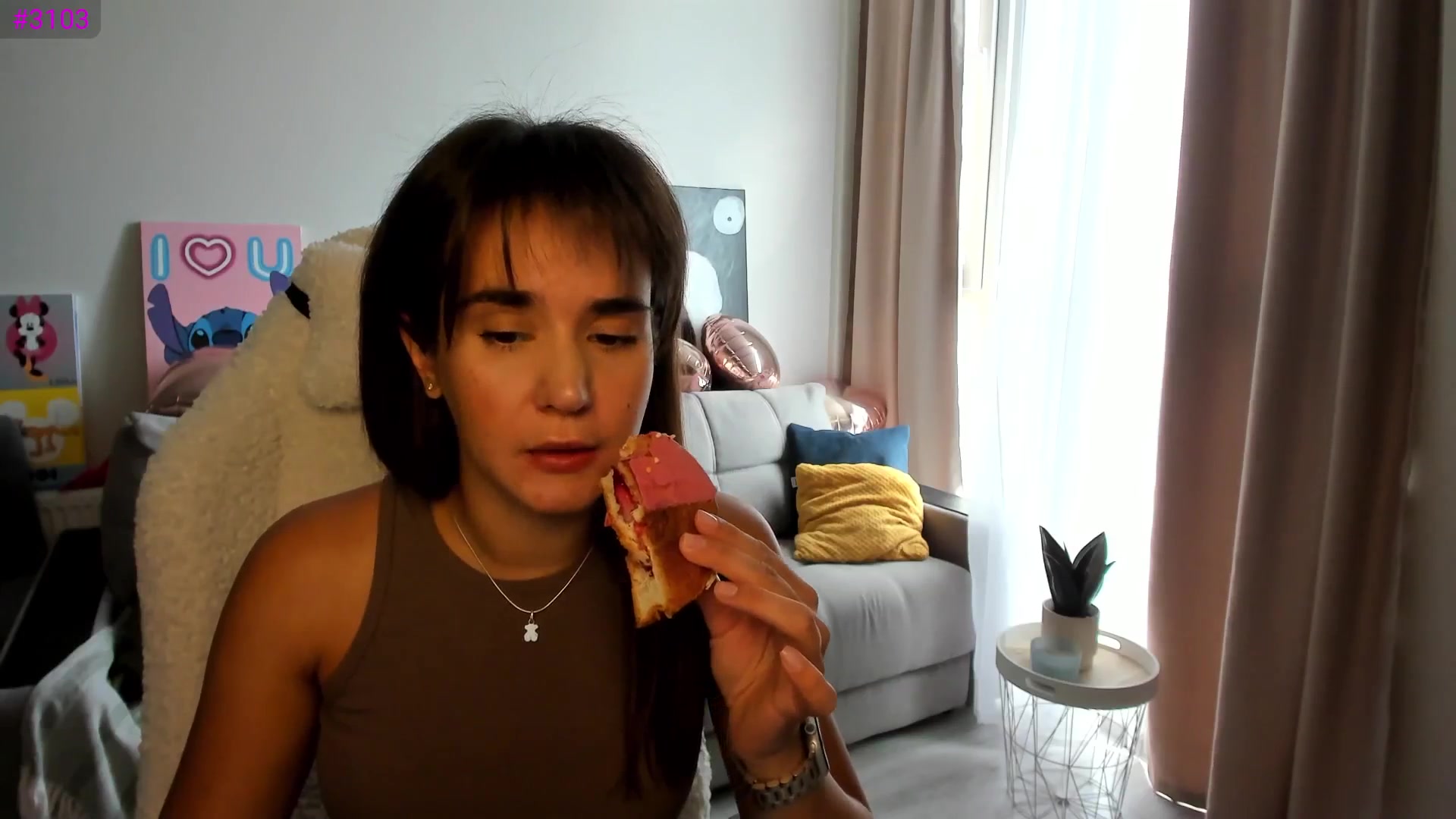 Gallery image thumbnail from Ellies_Smile's myfreecams stream on, 08/12/2025, 09:42 image 17 of 20