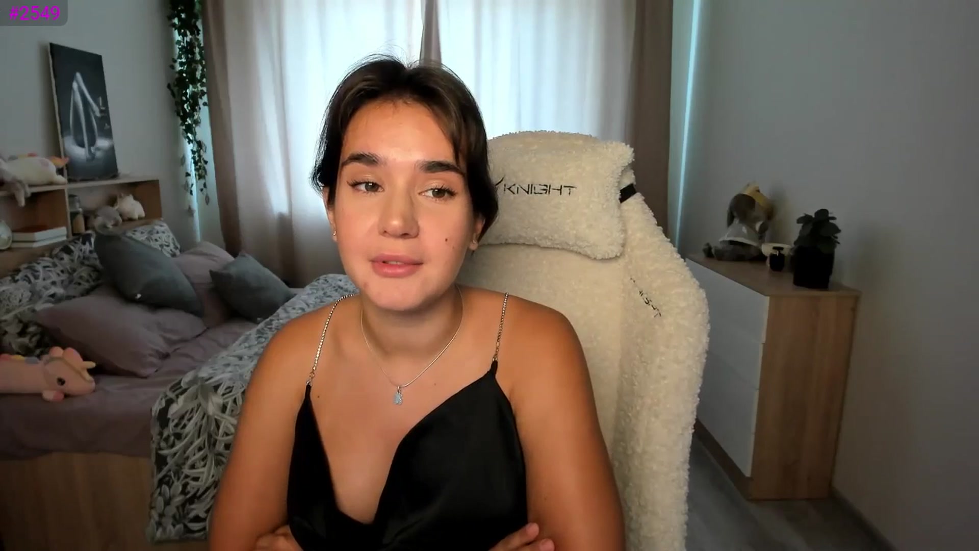 Gallery image thumbnail from Ellies_Smile's myfreecams stream on, 08/27/2025, 09:28 image 9 of 20