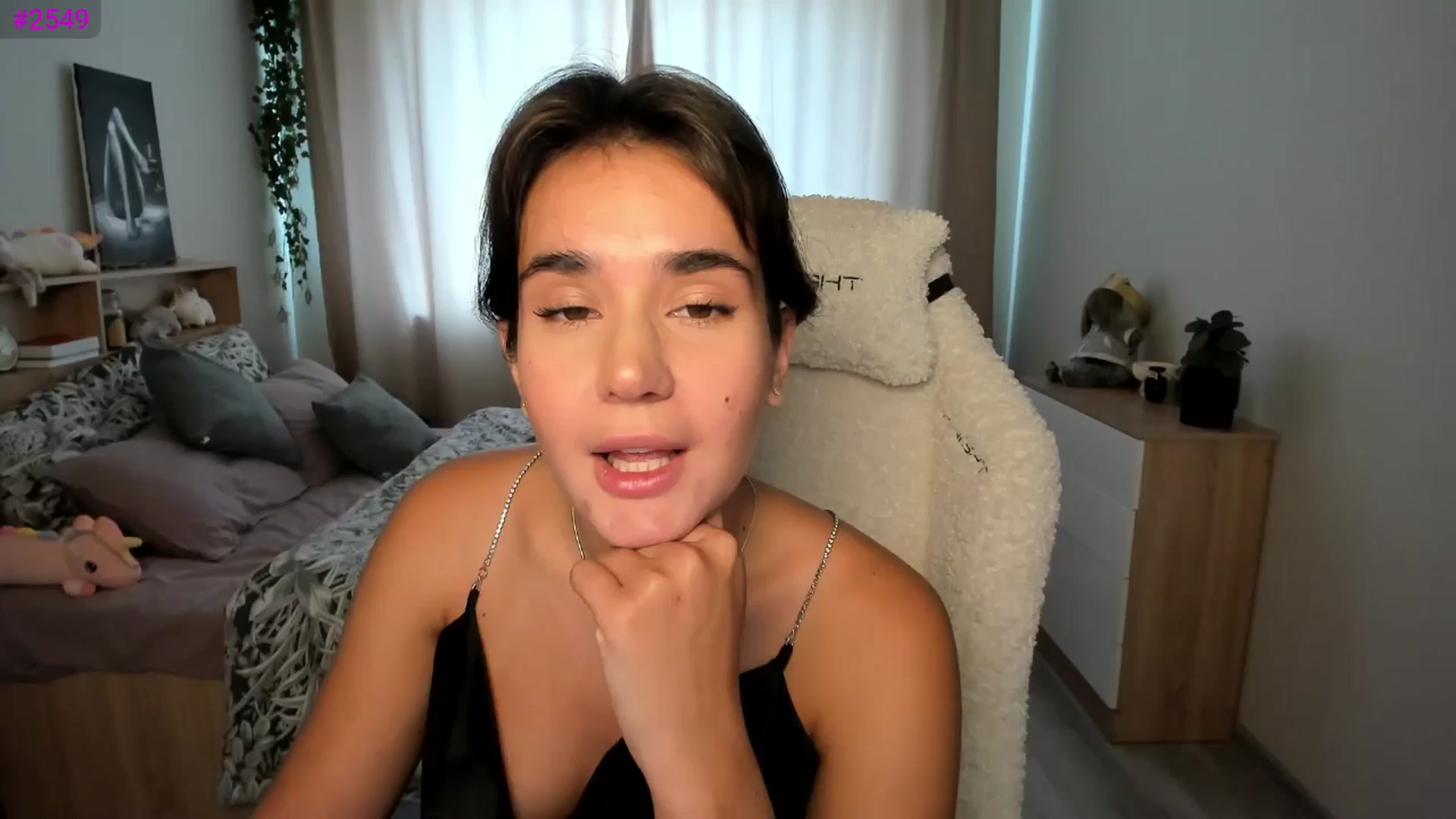 Gallery image thumbnail from Ellies_Smile's myfreecams stream on, 08/27/2025, 09:28 image 5 of 20