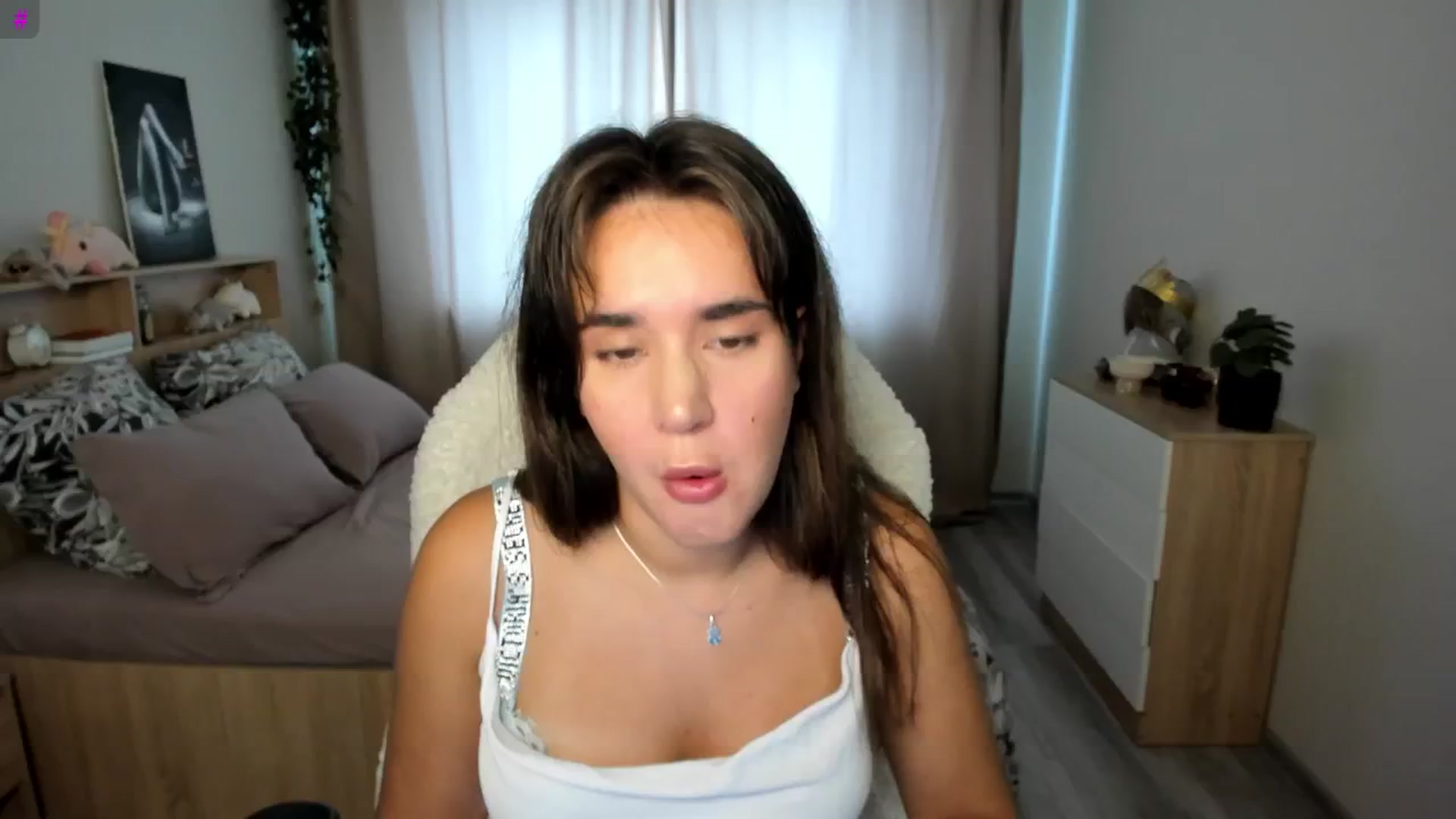 Gallery image thumbnail from Ellies_Smile's myfreecams stream on, 09/05/2025, 09:20 image 5 of 20