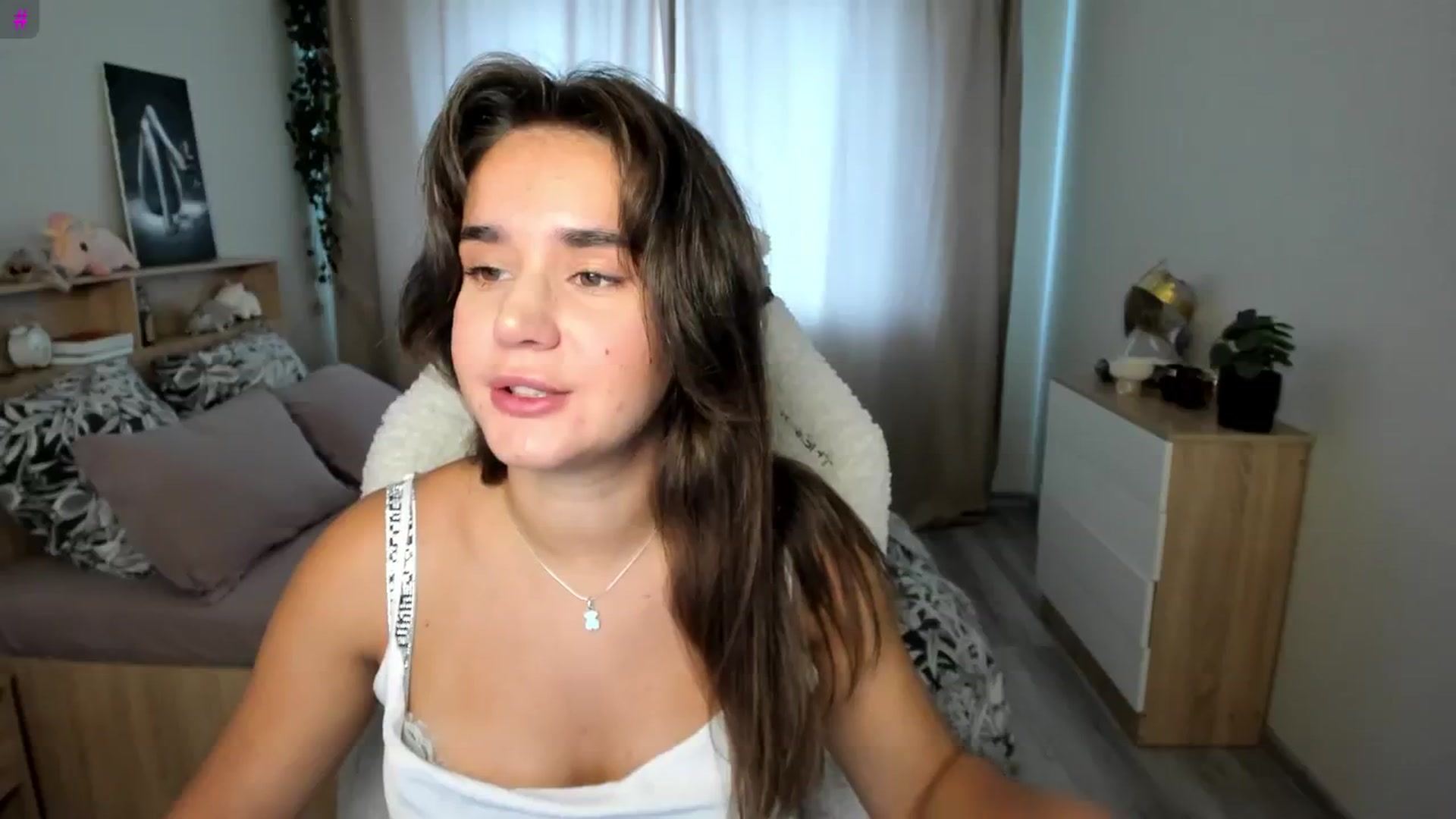 Gallery image thumbnail from Ellies_Smile's myfreecams stream on, 09/05/2025, 09:20 image 8 of 20