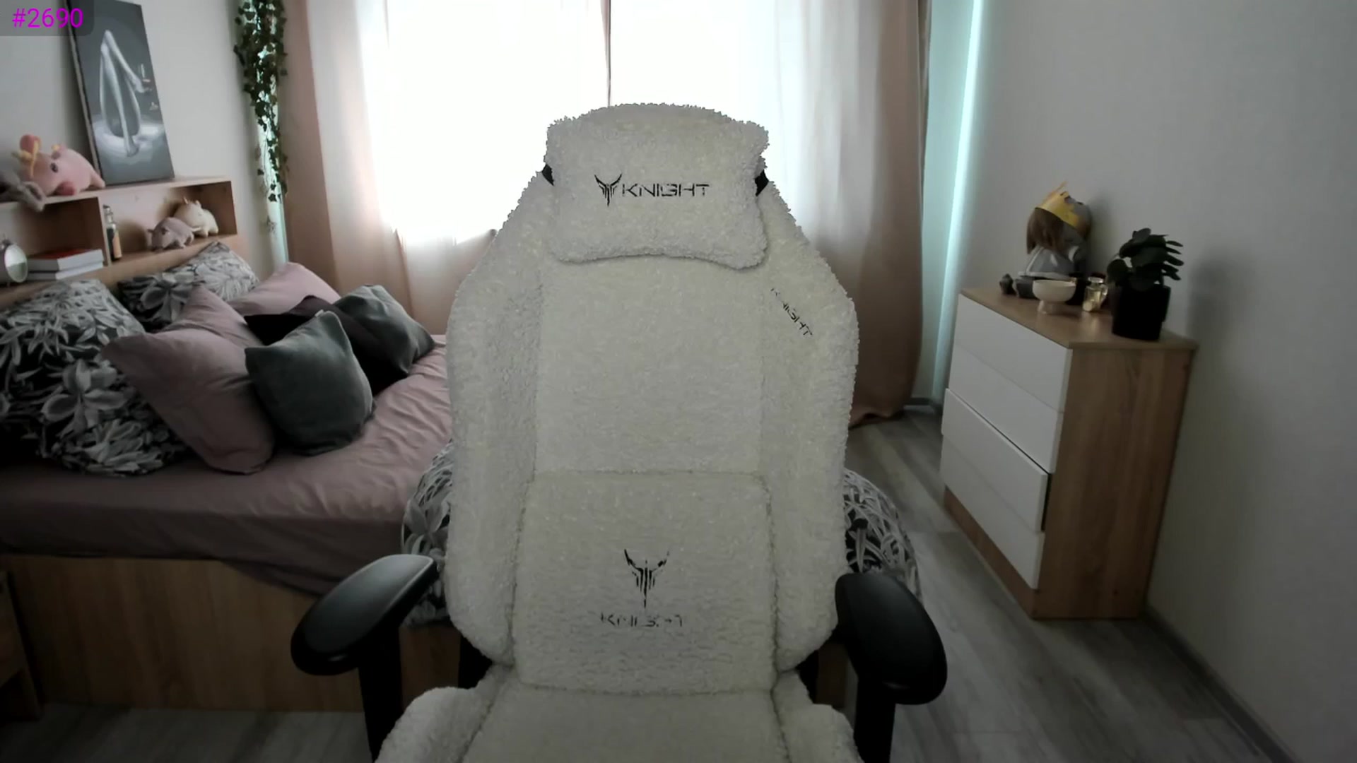 Gallery image thumbnail from Ellies_Smile's myfreecams stream on, 09/19/2025, 09:37 image 1 of 20