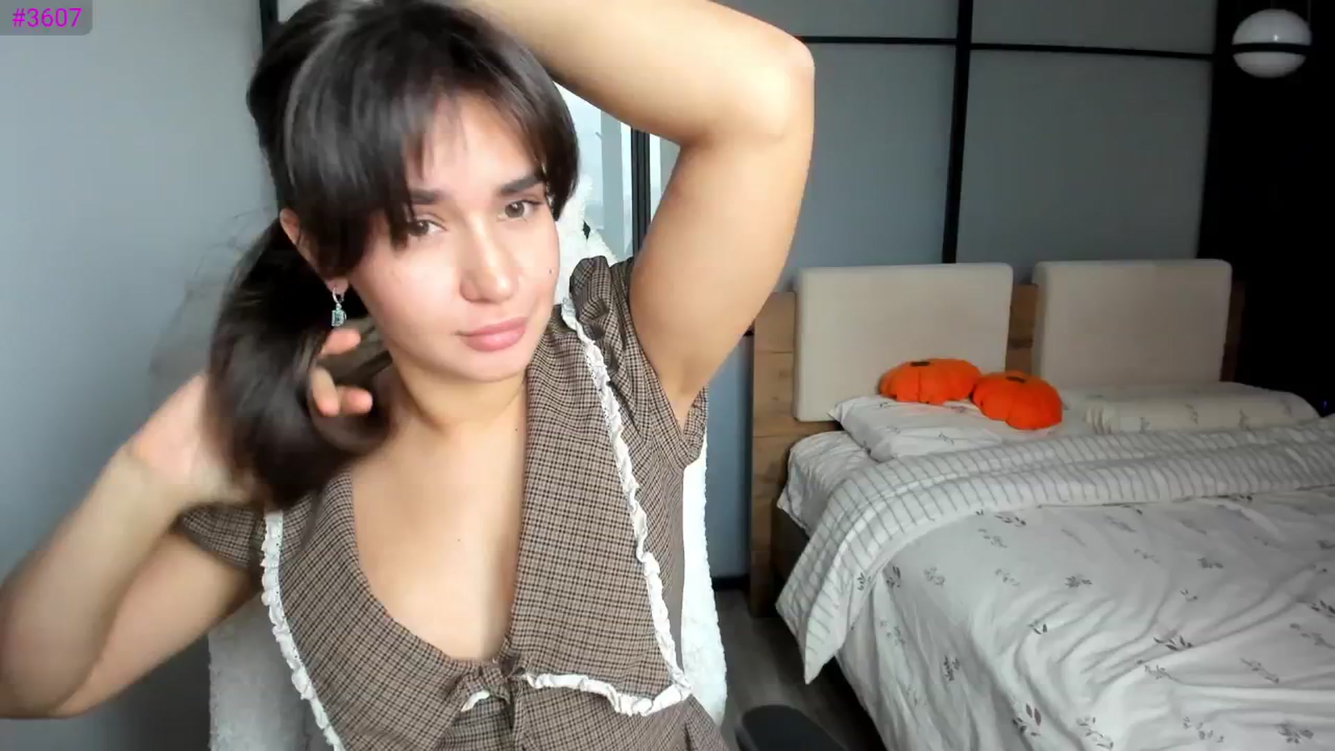 Gallery image thumbnail from Ellies_Smile's myfreecams stream on, 11/11/2025, 11:26 image 16 of 20