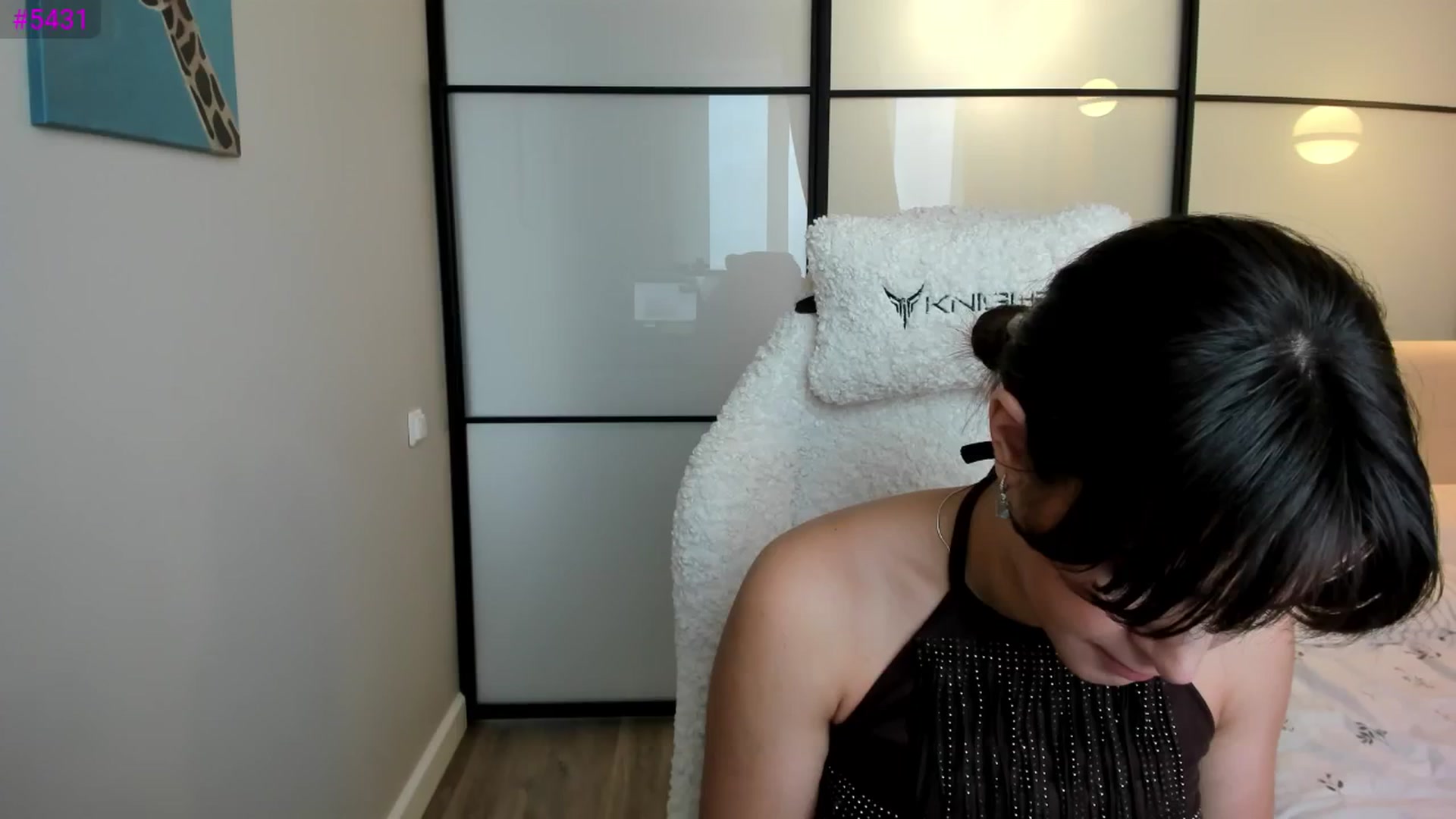 Gallery image thumbnail from Ellies_Smile's myfreecams stream on, 11/21/2025, 08:13 image 10 of 20