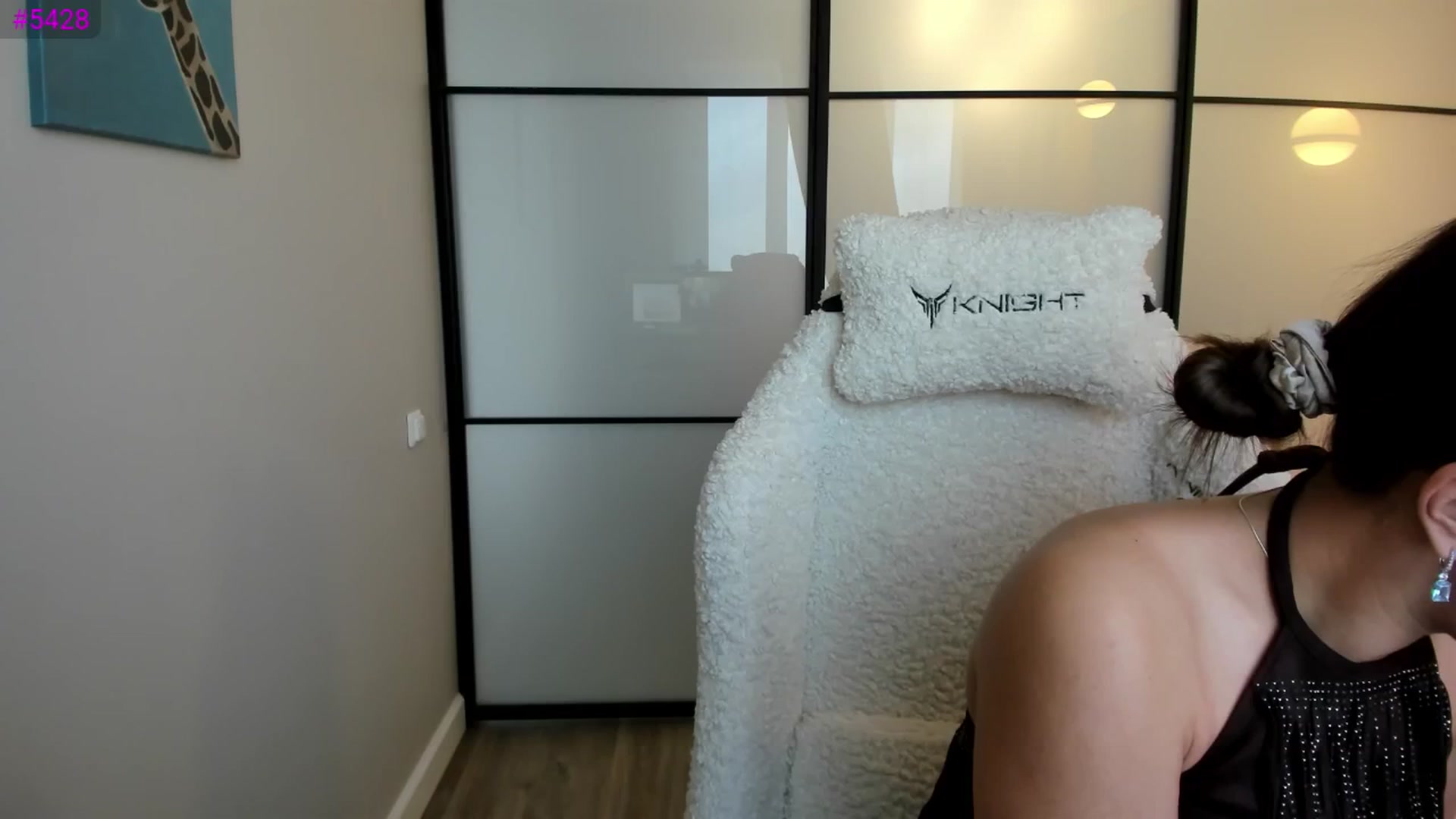 Gallery image thumbnail from Ellies_Smile's myfreecams stream on, 11/21/2025, 08:13 image 4 of 20