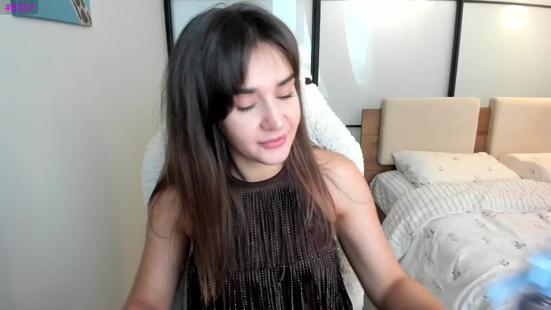 Gallery image thumbnail from Ellies_Smile's myfreecams stream on, 11/21/2025, 10:40 image 4 of 20