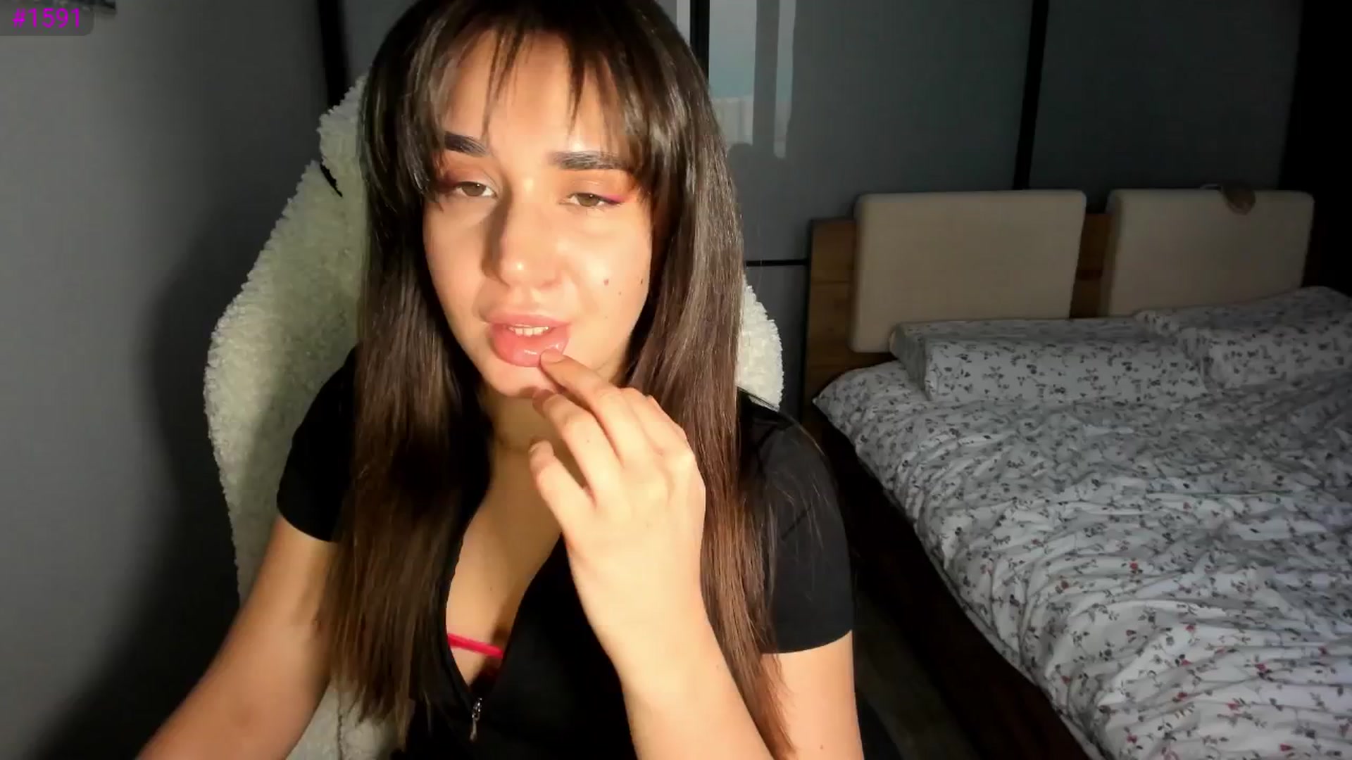 Gallery image thumbnail from Ellies_Smile's myfreecams stream on, 01/17/2026, 13:30 image 19 of 20
