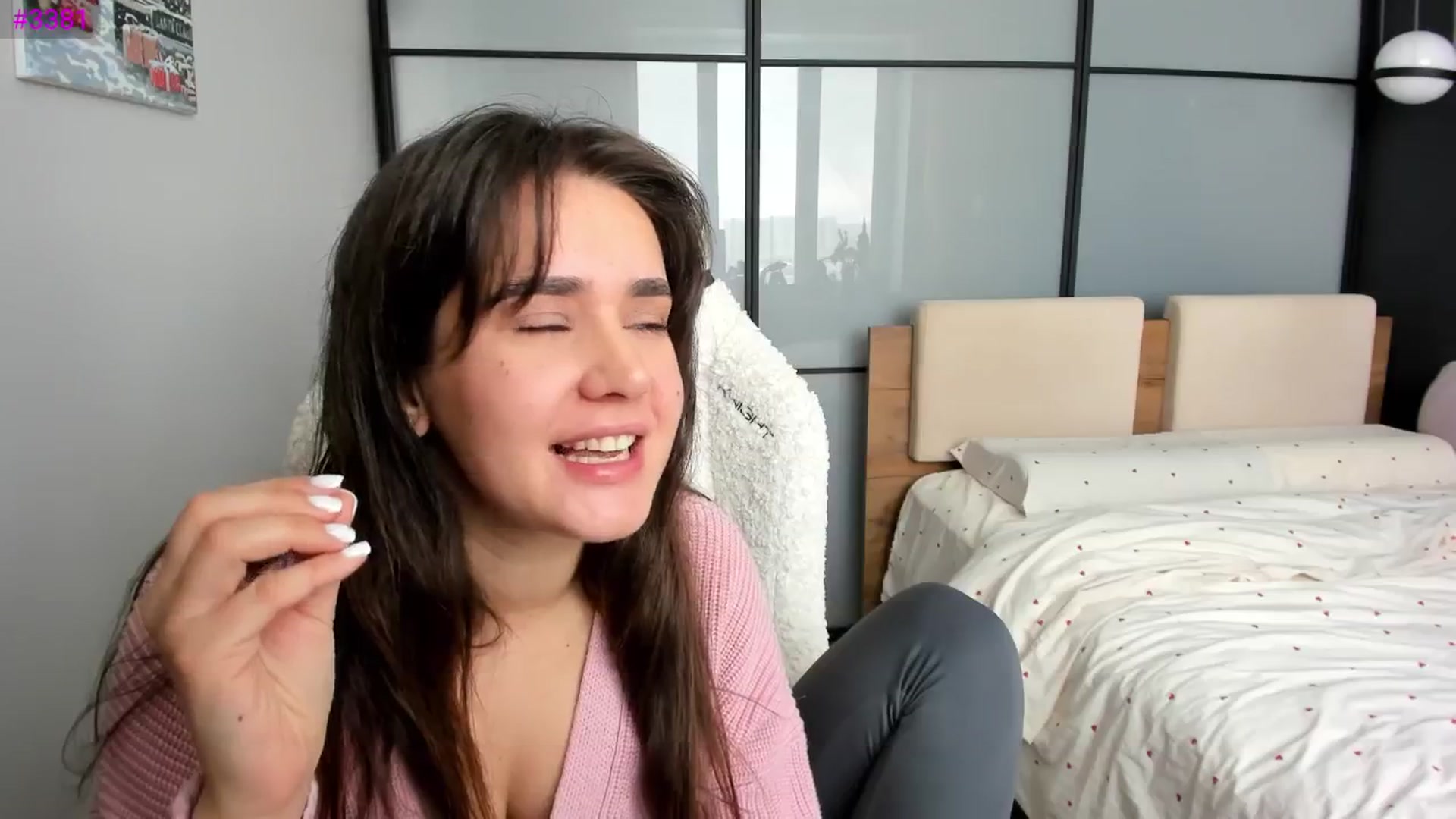 Gallery image thumbnail from Ellies_Smile's myfreecams stream on, 02/07/2026, 11:32 image 11 of 20