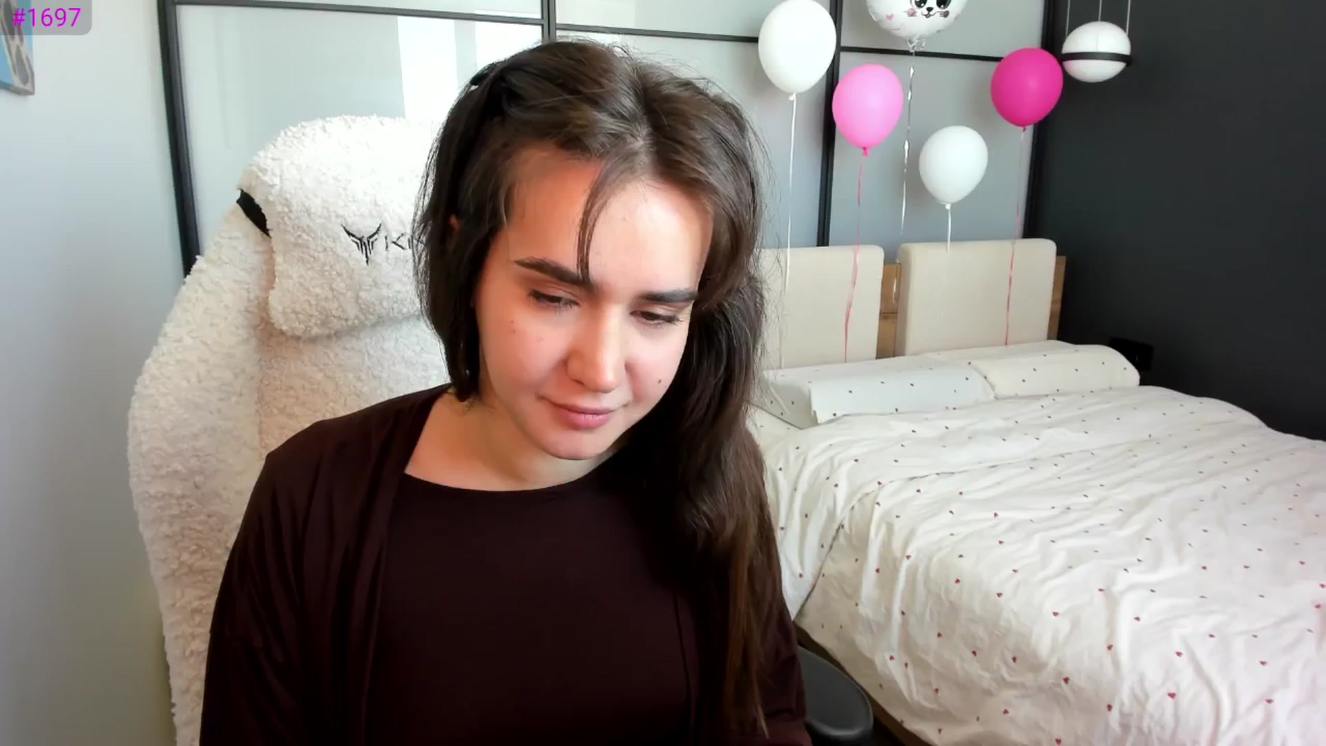 Gallery image thumbnail from Ellies_Smile's myfreecams stream on, 02/17/2026, 10:33 image 17 of 20