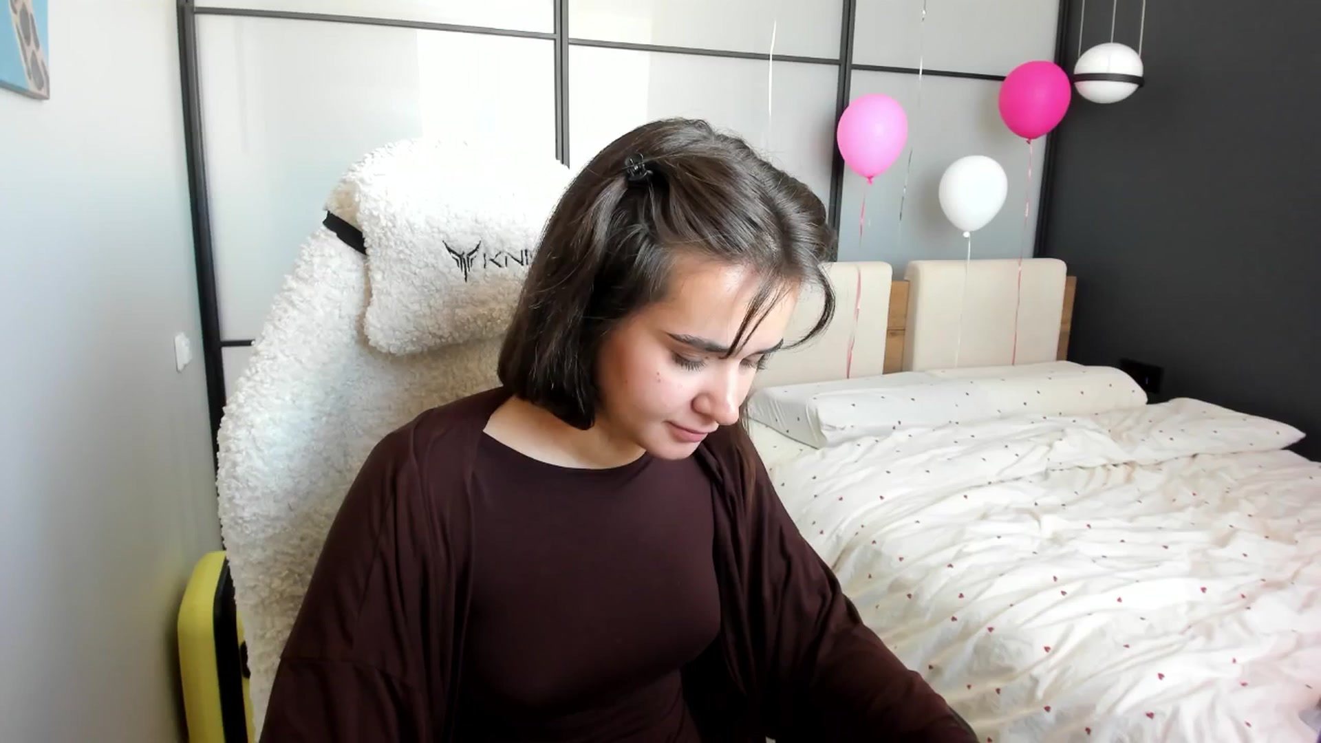 Gallery image thumbnail from Ellies_Smile's myfreecams stream on, 02/17/2026, 12:38 image 10 of 20