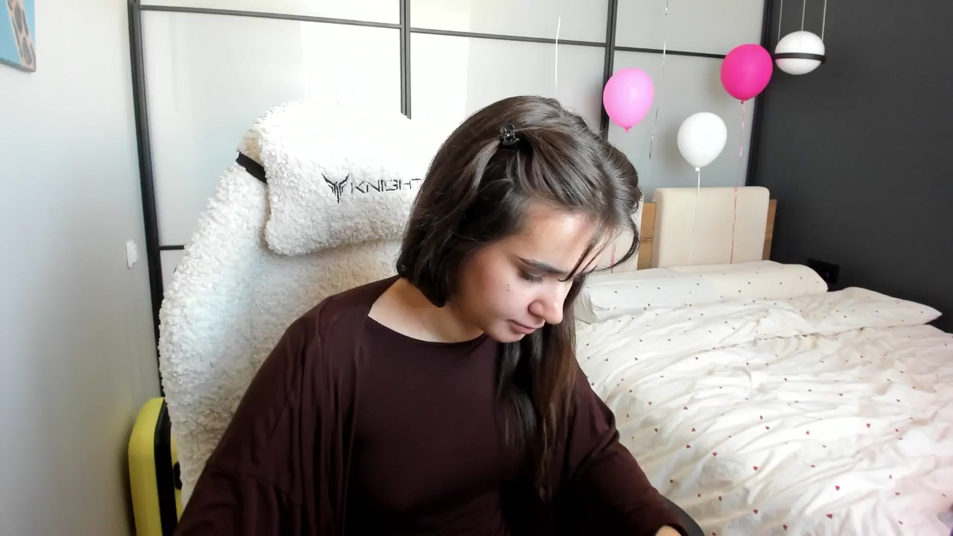 Gallery image thumbnail from Ellies_Smile's myfreecams stream on, 02/17/2026, 12:38 image 9 of 20