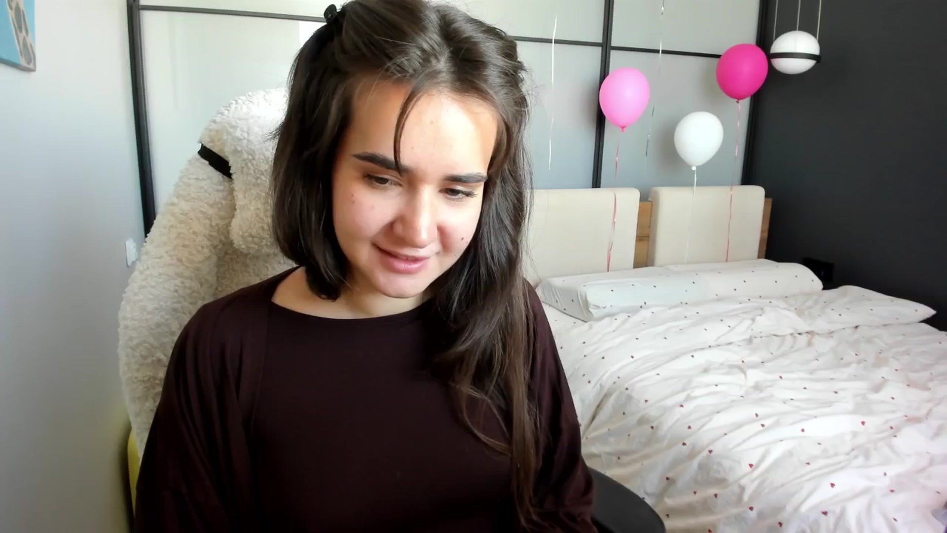 Gallery image thumbnail from Ellies_Smile's myfreecams stream on, 02/17/2026, 12:38 image 17 of 20