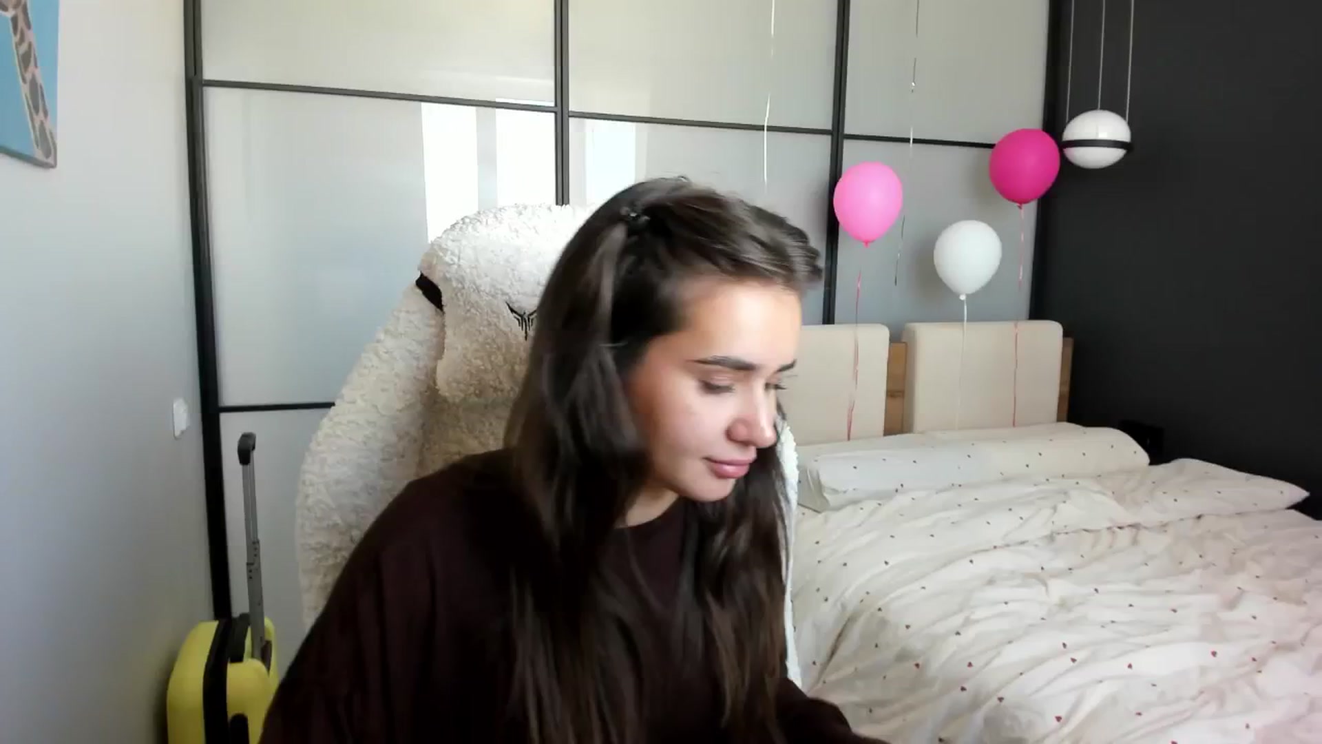 Gallery image thumbnail from Ellies_Smile's myfreecams stream on, 02/17/2026, 12:38 image 2 of 20