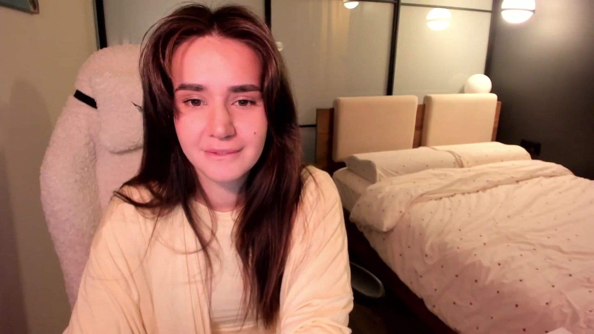 Gallery image thumbnail from Ellies_Smile's myfreecams stream on, 02/24/2026, 16:54 image 8 of 20