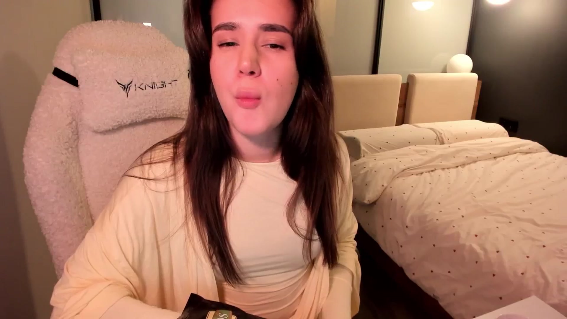Gallery image thumbnail from Ellies_Smile's myfreecams stream on, 02/24/2026, 16:54 image 12 of 20