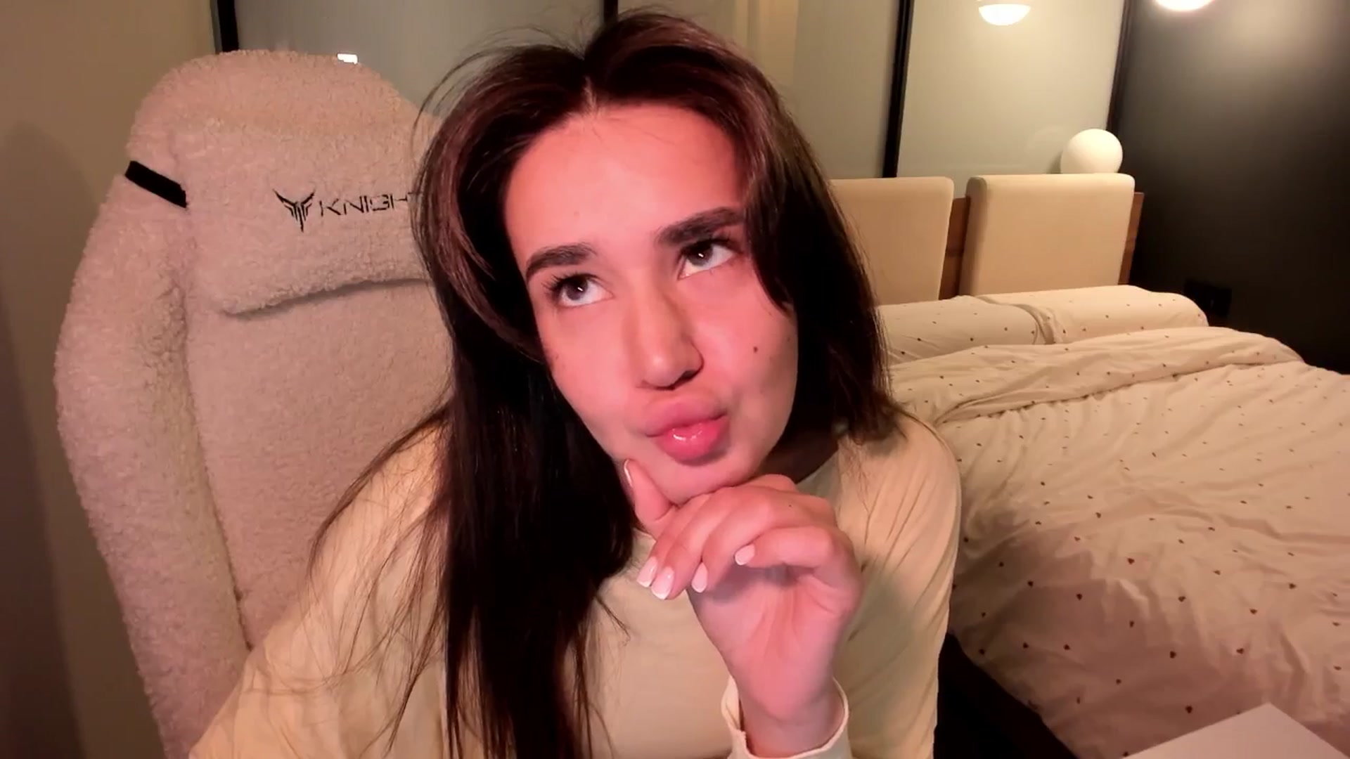 Gallery image thumbnail from Ellies_Smile's myfreecams stream on, 02/24/2026, 16:54 image 14 of 20