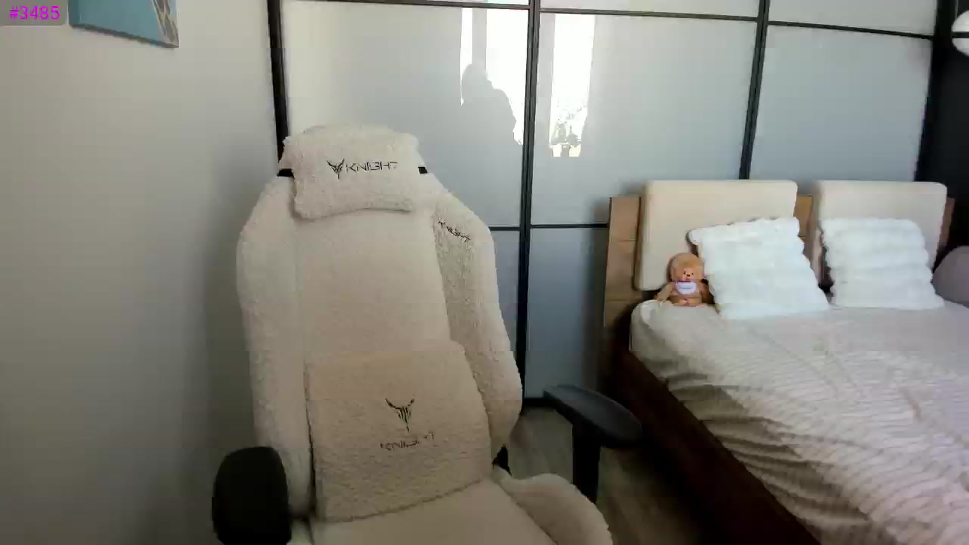 Gallery image thumbnail from Ellies_Smile's myfreecams stream on, 03/12/2026, 12:05 image 19 of 20