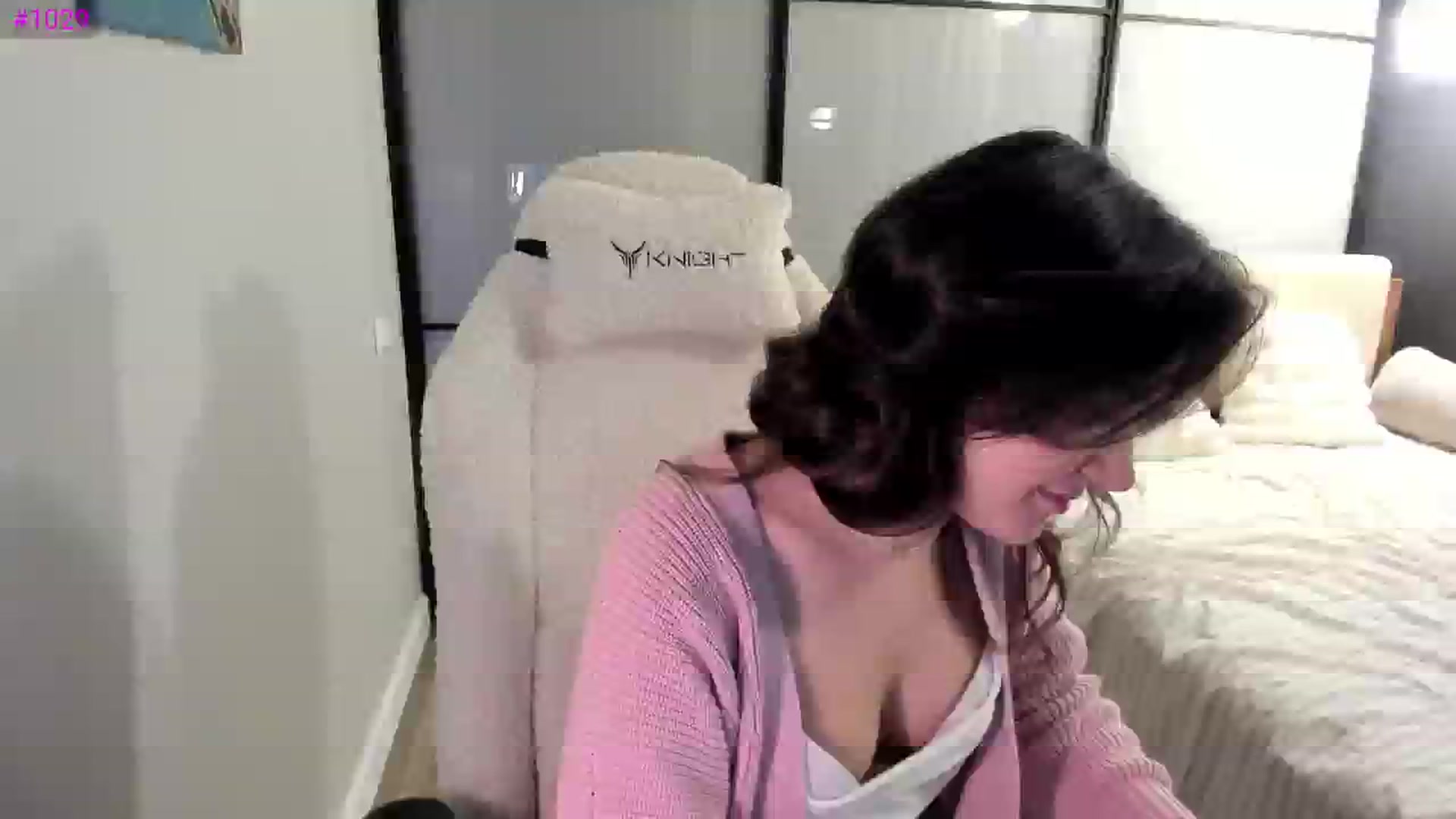 Gallery image thumbnail from Ellies_Smile's myfreecams stream on, 03/12/2026, 17:30 image 1 of 20
