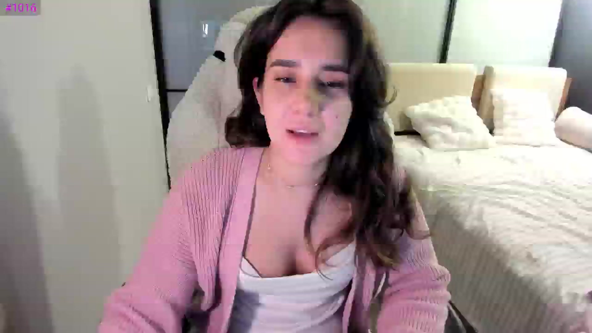 Gallery image thumbnail from Ellies_Smile's myfreecams stream on, 03/12/2026, 17:30 image 4 of 20