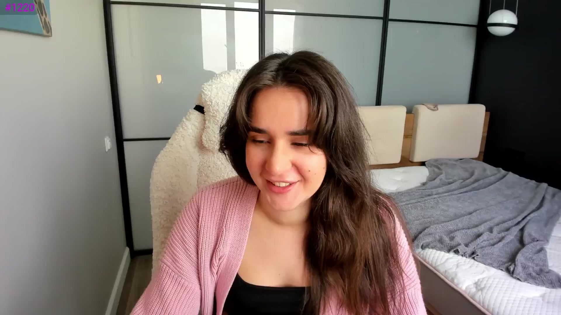Gallery image thumbnail from Ellies_Smile's myfreecams stream on, 03/17/2026, 10:51 image 9 of 20