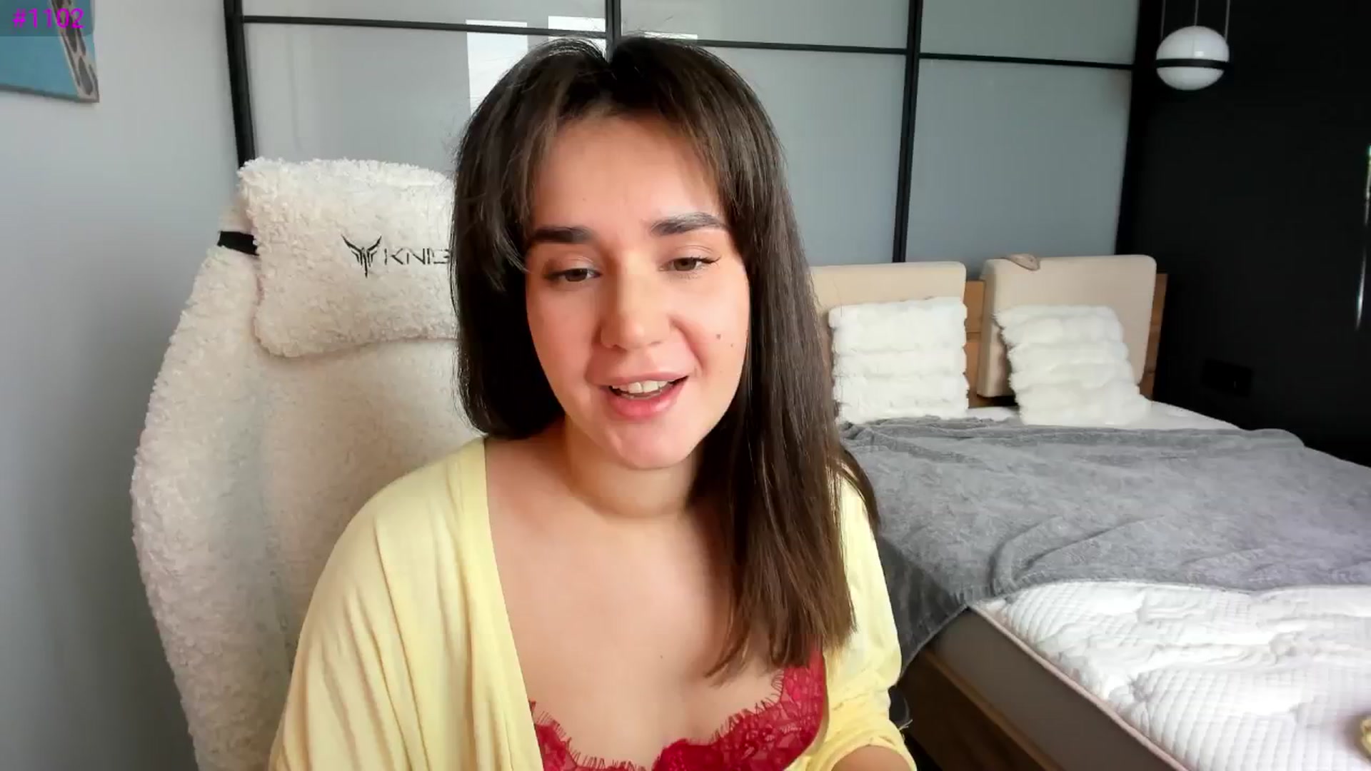 Gallery image thumbnail from Ellies_Smile's myfreecams stream on, 03/24/2026, 11:04 image 16 of 20