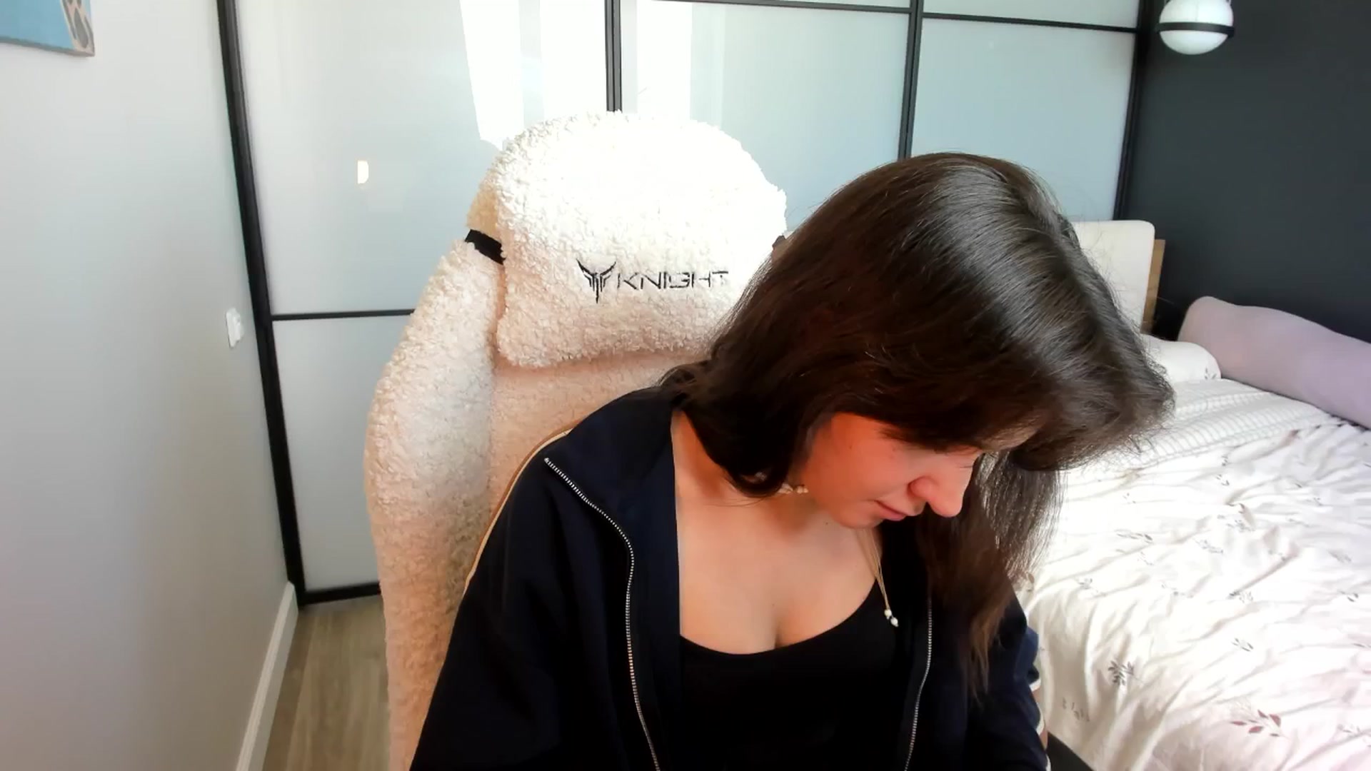 Gallery image thumbnail from Ellies_Smile's myfreecams stream on, 04/16/2026, 11:06 image 18 of 20