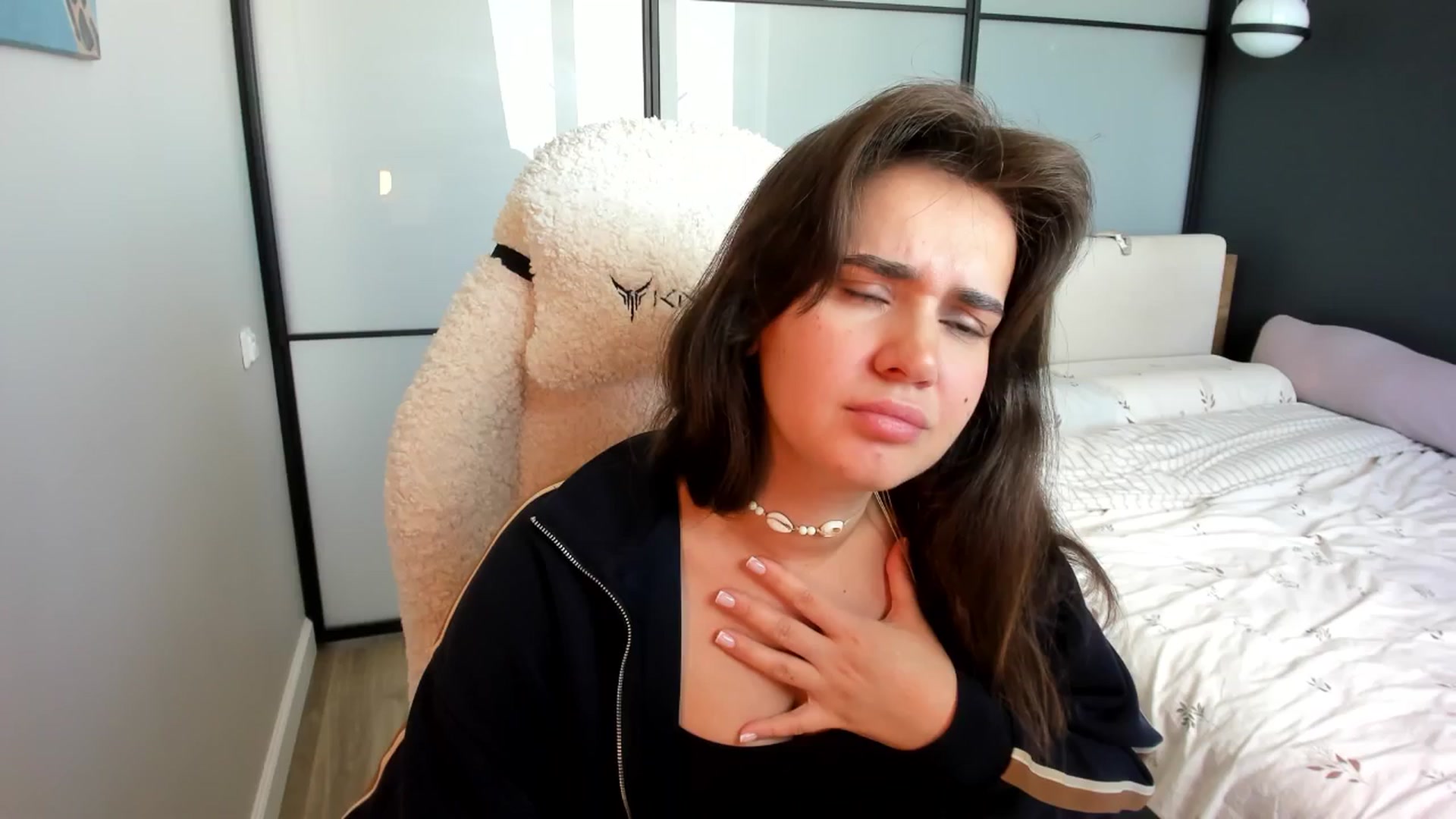 Gallery image thumbnail from Ellies_Smile's myfreecams stream on, 04/16/2026, 11:06 image 19 of 20